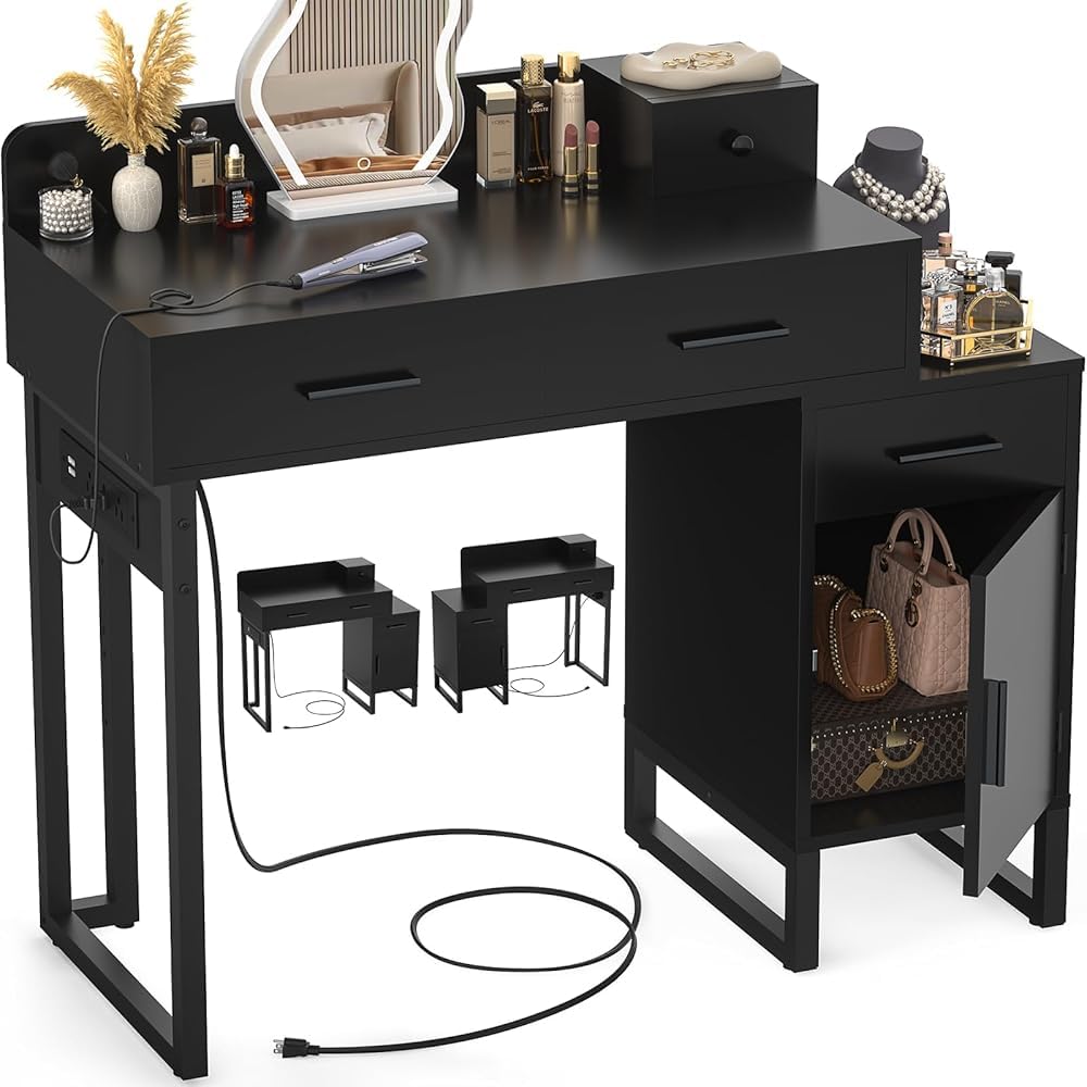 iSunirm Makeup Vanity Desk with Charging Station and 4 Drawers