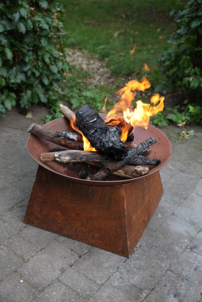 Esschert Design Rust Fire Bowl – 22 Inch Rusted Steel Outdoor Firepit
