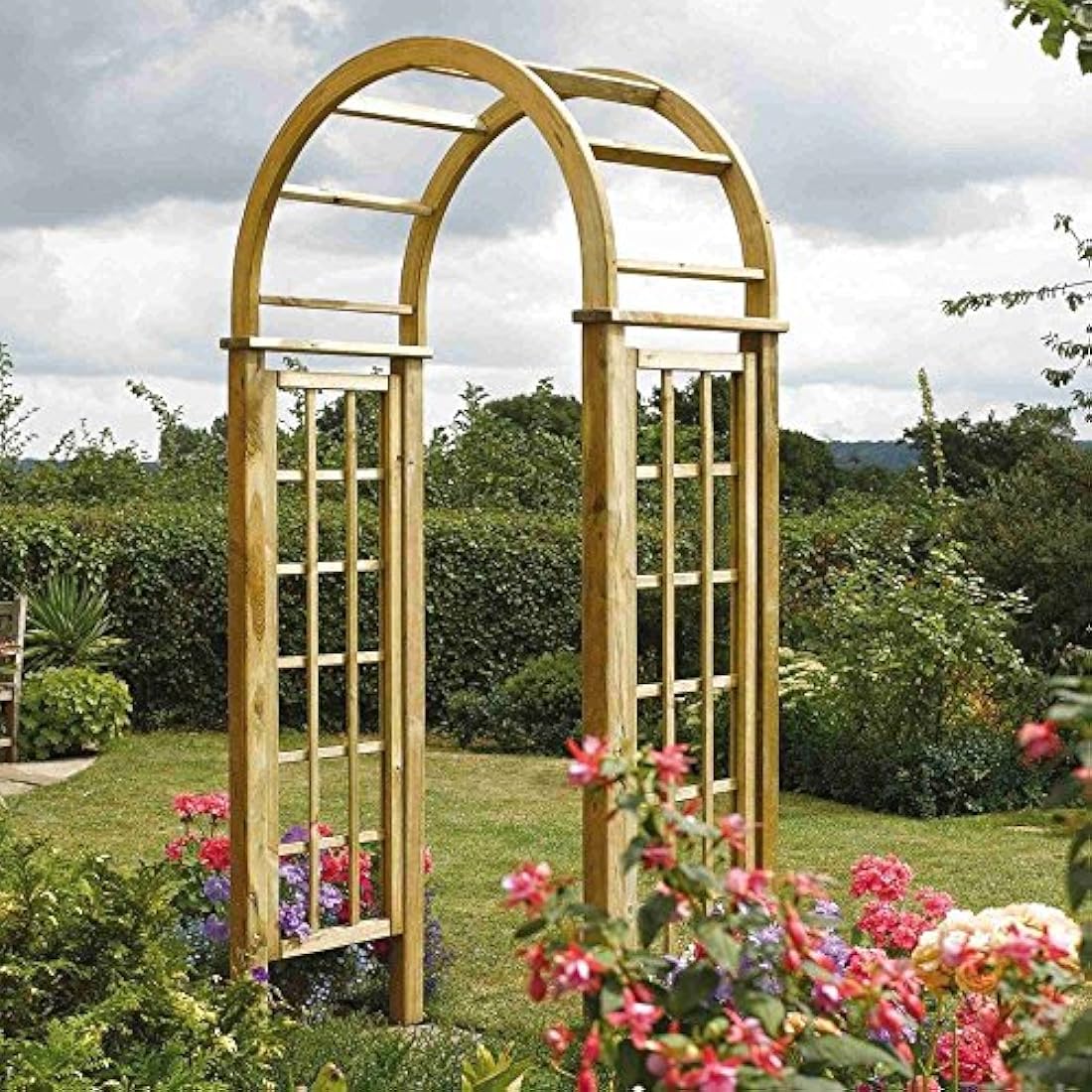Rowlinson Round Top Garden Arch – Pressure Treated Wooden Timber
