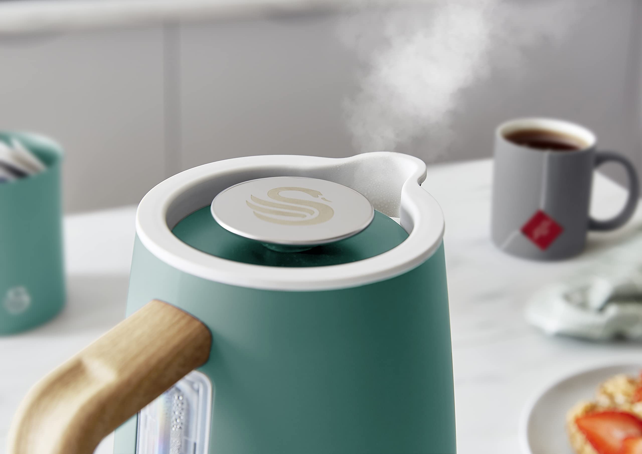 Swan Nordic Jug Kettle – 1.7L Fast Boil Electric Kettle, Matte Pine Green