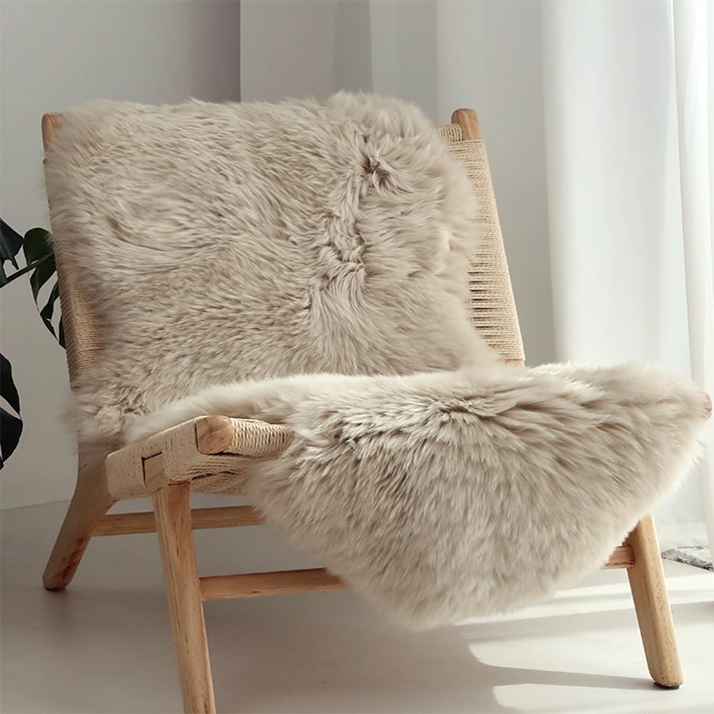 Altlue Genuine Sheepskin Rug – Natural Full Fleece Fluffy Throw (70x100cm)