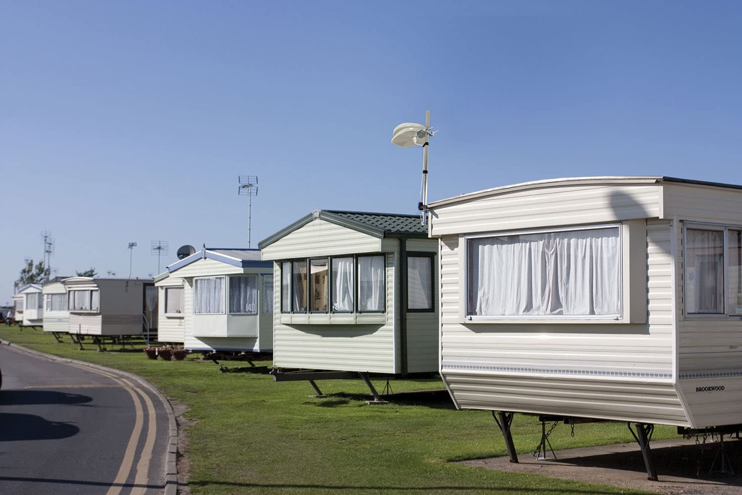 Mercury Outdoor Amplified HDTV Aerial for Caravans & Boats |