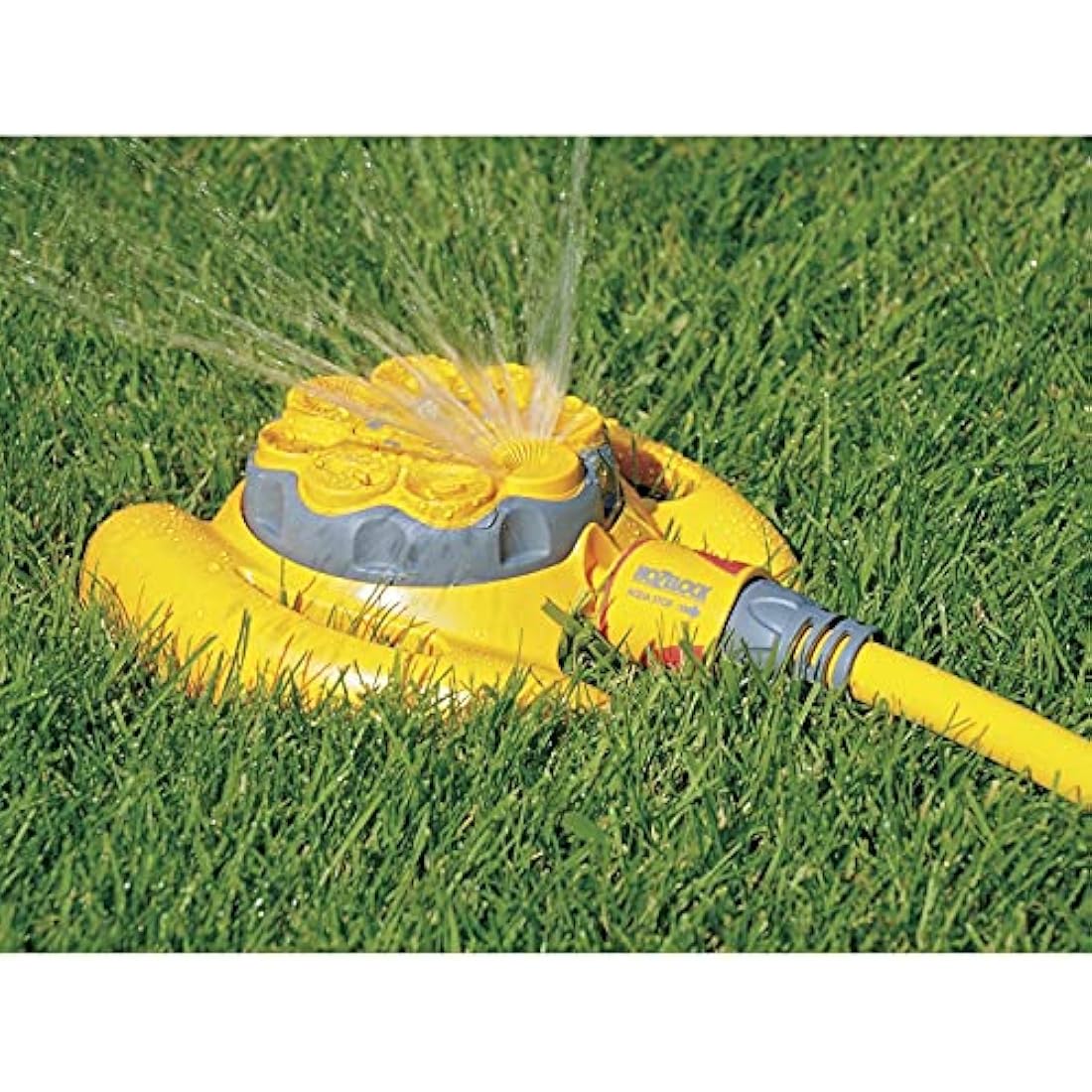 Hozelock 8-Pattern Rotating Garden Sprinkler – 79m² Sled Base Mount