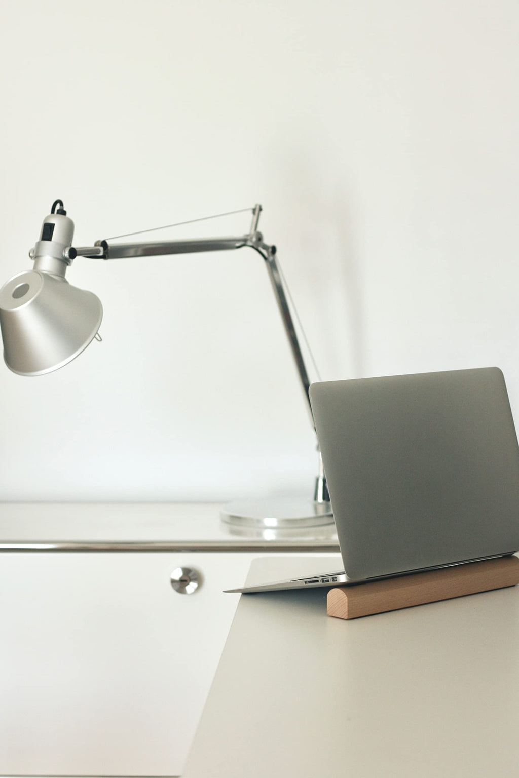anaan Laptop Stand Wood - Notebook Holder Compatible with MacBook - 2er Set - image 2