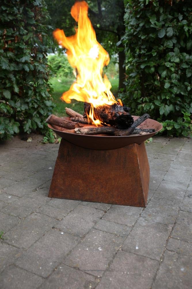 Esschert Design Rust Fire Bowl – 22 Inch Rusted Steel Outdoor Firepit