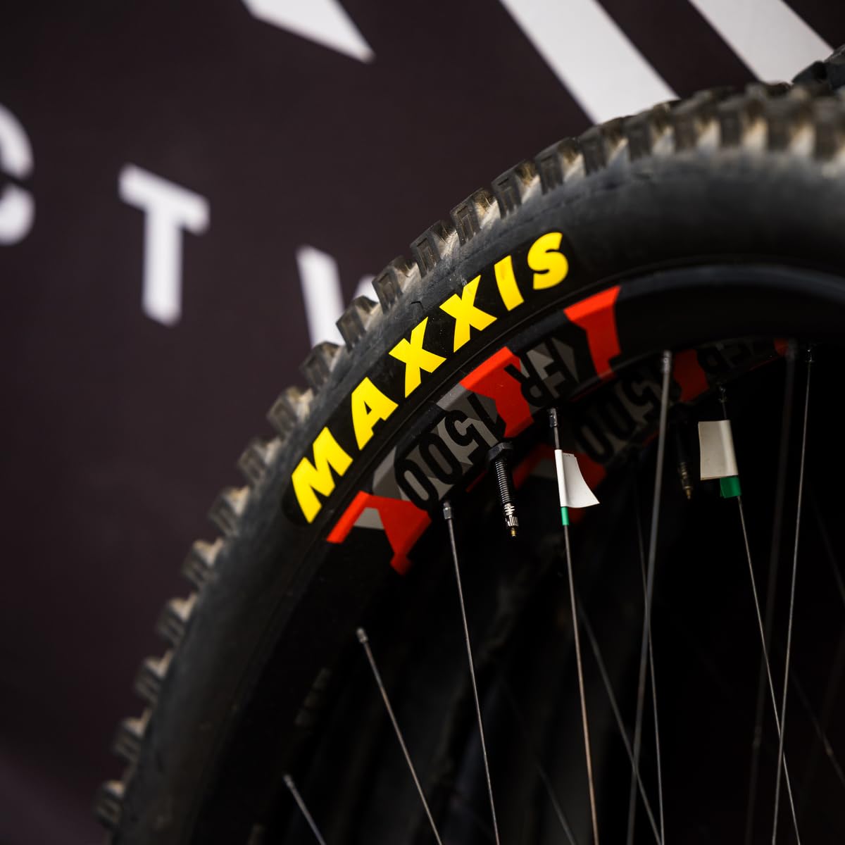Maxxis Aspen MTB Tyre – Dual Compound EXO TR Folding 29 x 2.25-Inch