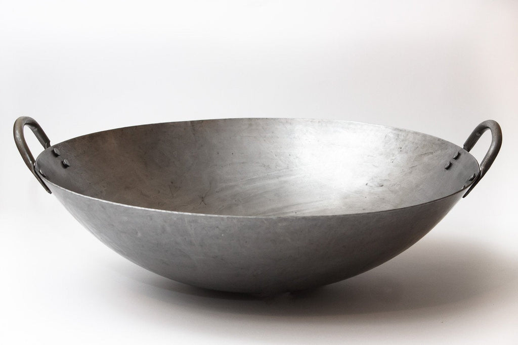 Craft Wok 16 Inch Hand Hammered Carbon Steel Round Bottom Wok