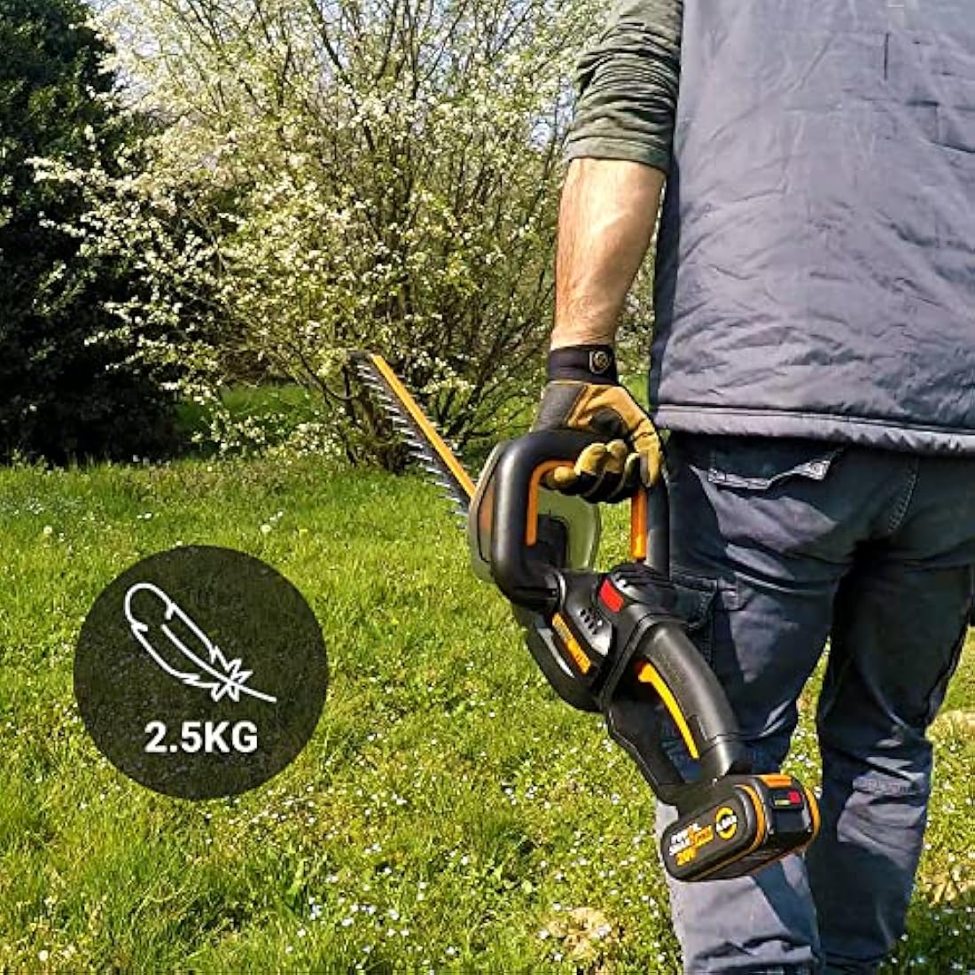Worx Nitro 20V Brushless Cordless Hedge Trimmer – 54cm (Tool Only)