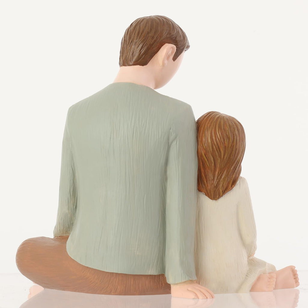 Carracci Father and Daughter Figurine – Hand-Painted Resin Dad Statue