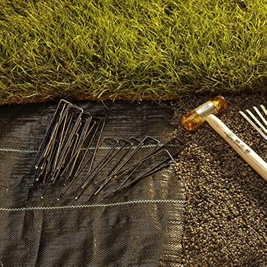 GardenMate 250 Pack U-Shaped Garden Pegs – 150mm Carbon Steel Staples