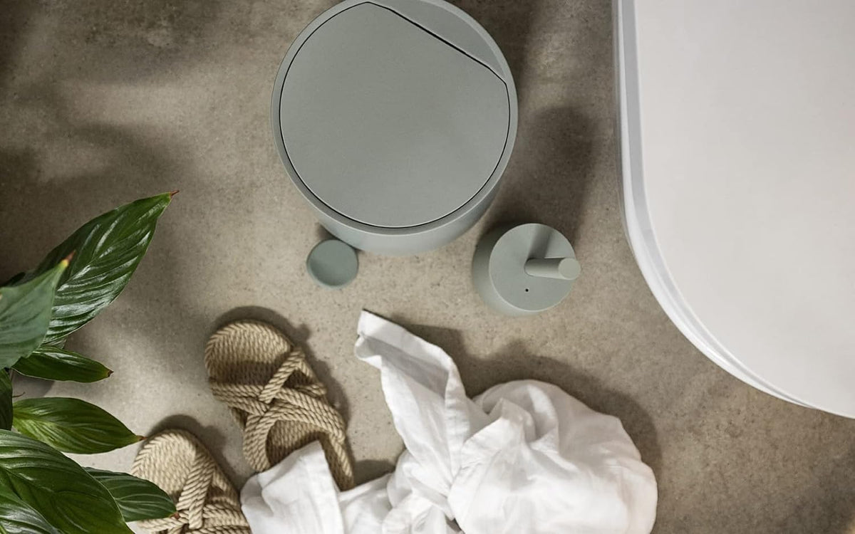 Zone Denmark Nova Bathroom Bin Cosmetic Bin Diameter 20.5 cm Height 23.5 cm Capacity 3 Litres Gull Grey - image 4