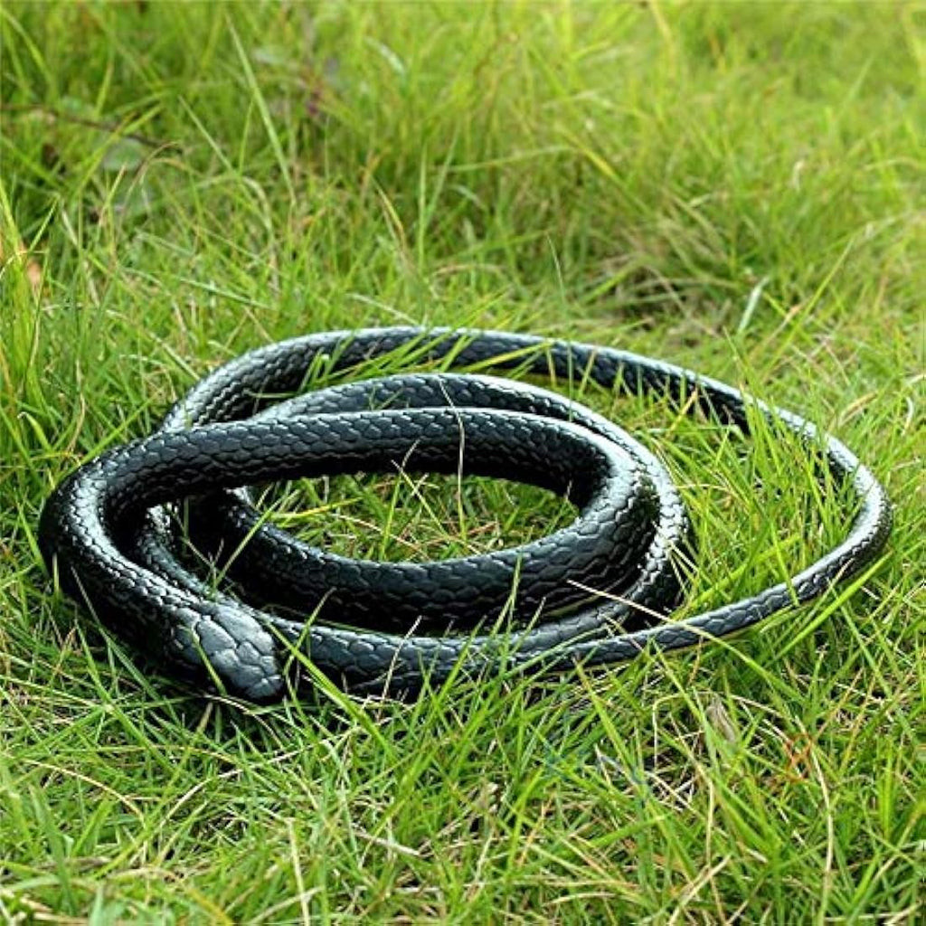 130cm Realistic Rubber Snake – Large Lifelike Garden Prank Toy