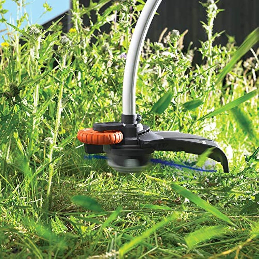BLACK+DECKER Electric Strimmer – 700W Corded Grass Trimmer, 33cm