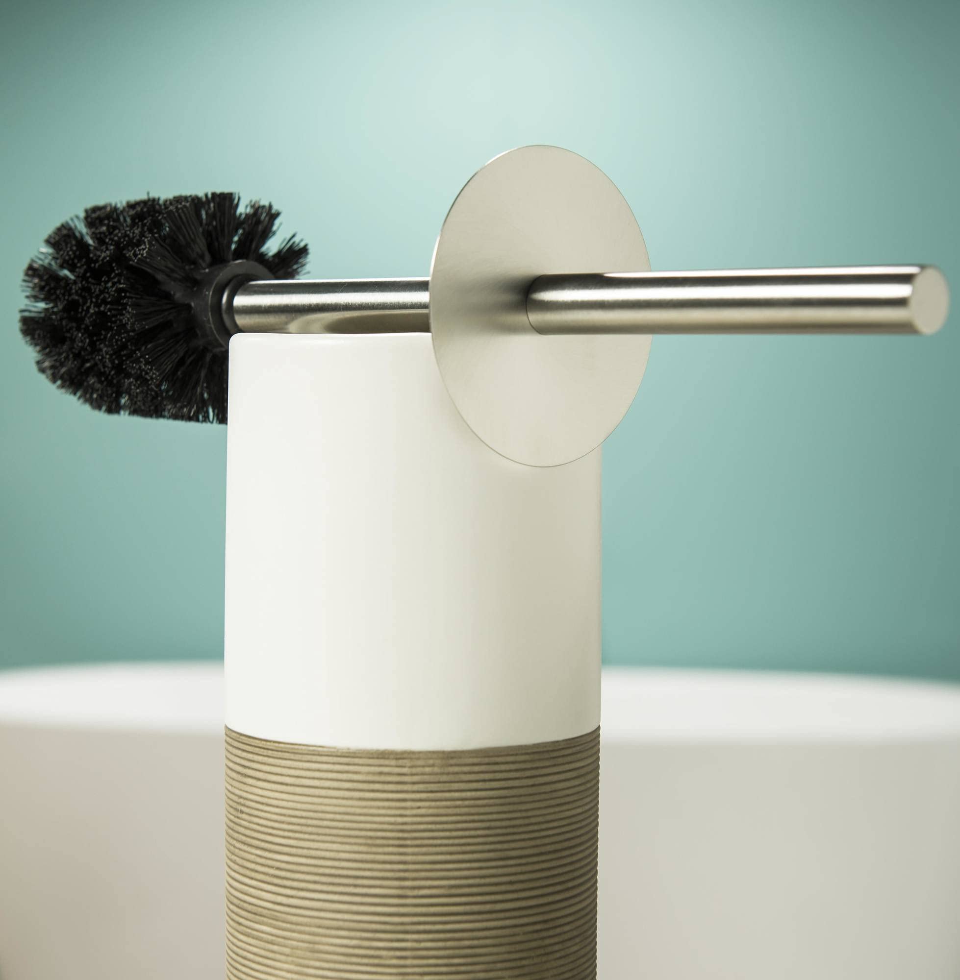 Sealskin Doppio Toilet Brush and Holder – Sand Porcelain Design