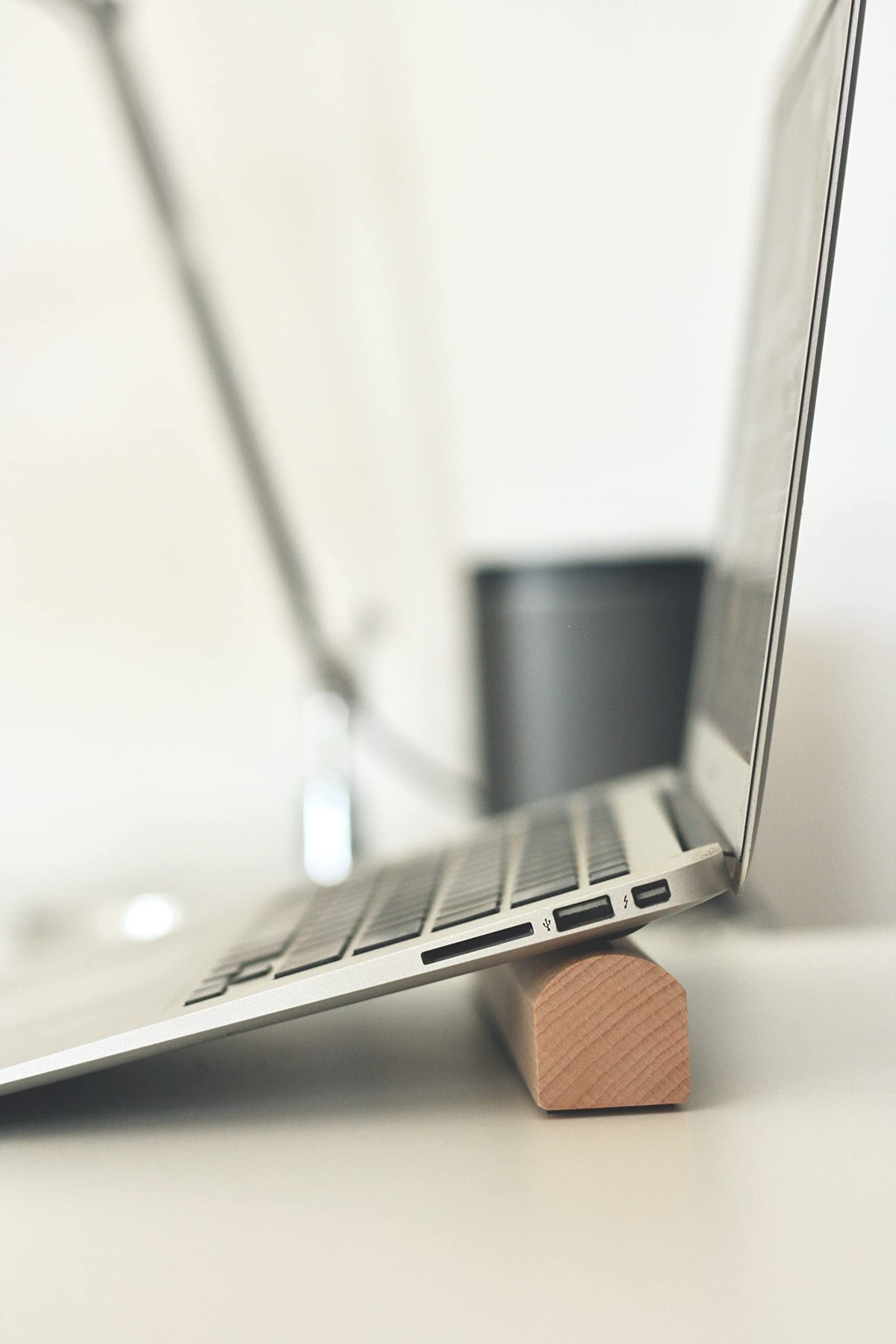 anaan Laptop Stand Wood - Notebook Holder Compatible with MacBook - 2er Set - image 3