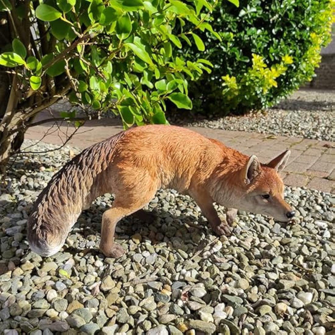 Jolof Store XL Prowling Fox Garden Ornament – Realistic Outdoor Sculpture