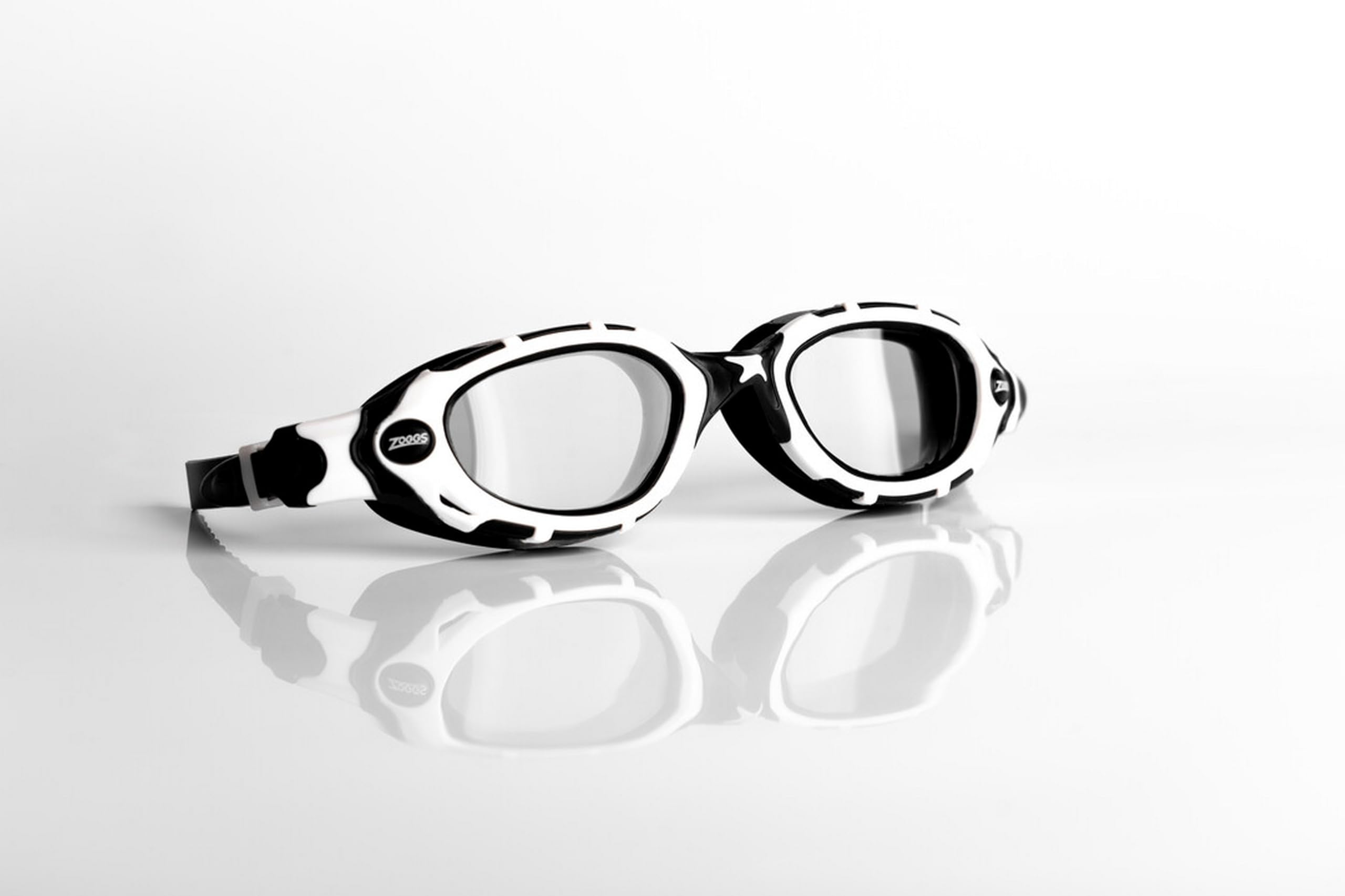 Zoggs Predator Flex Photochromic Adult Swimming Goggles – UV Protection
