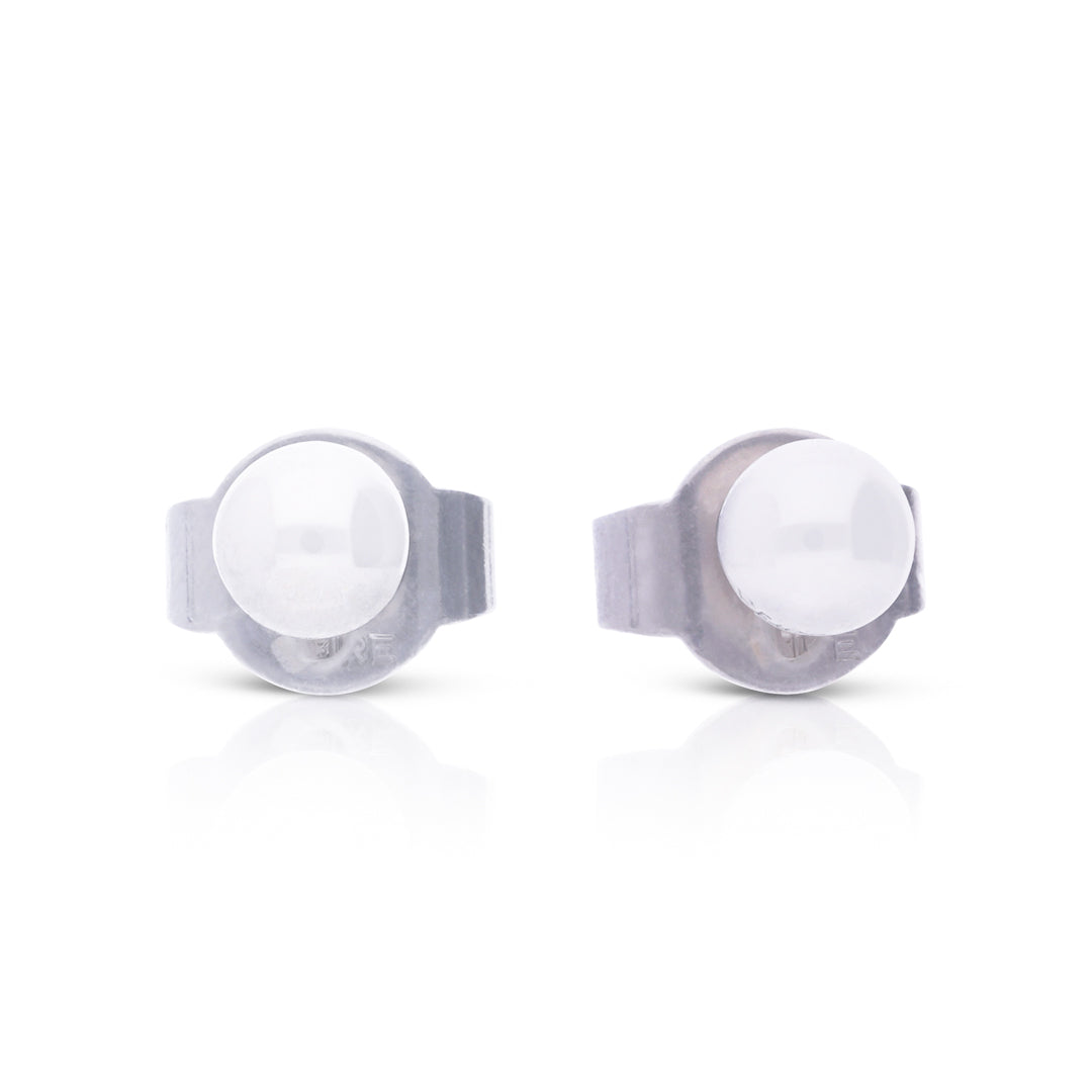Diamonfire Shell Pearl Stud Earrings by Gecko Jewellery – Classic White