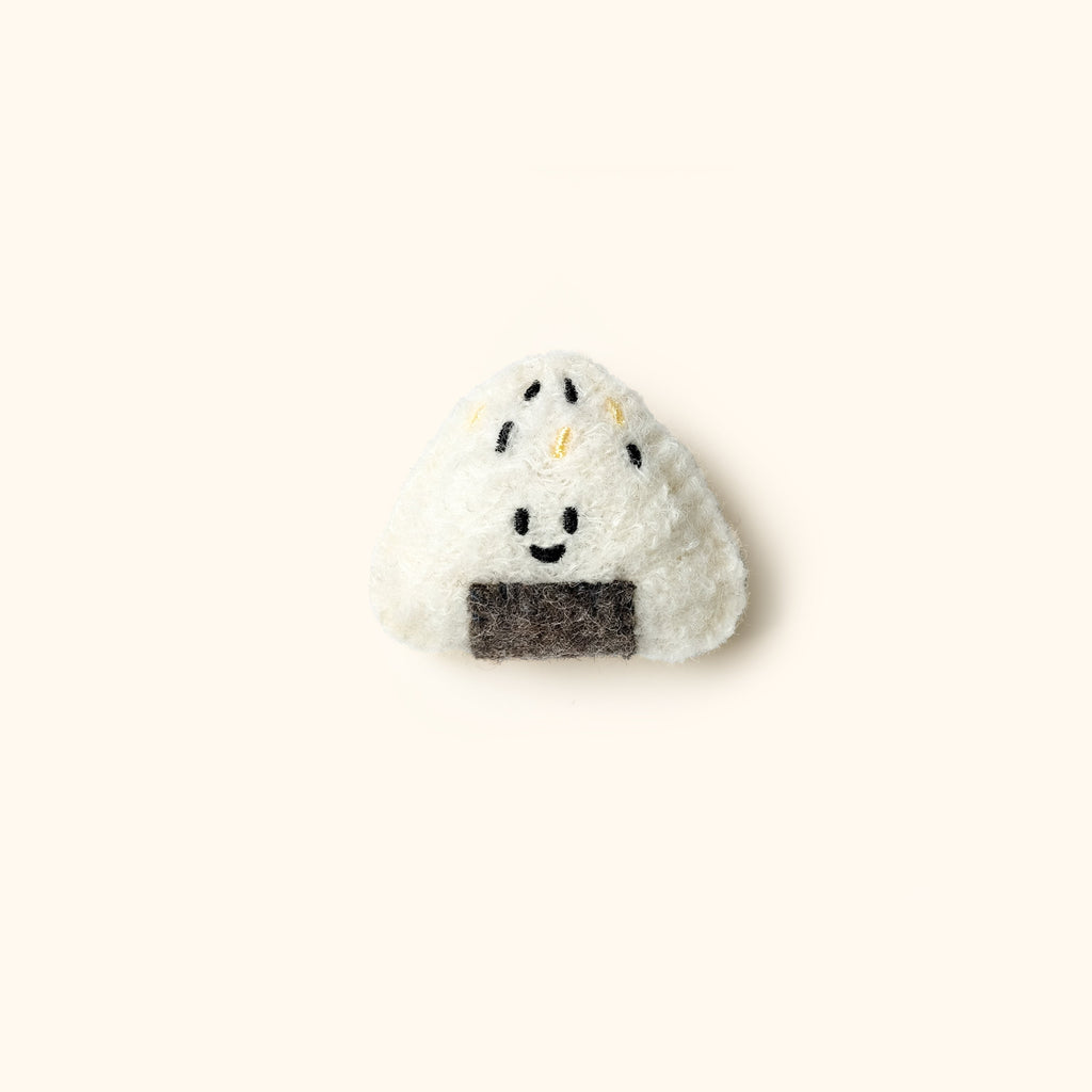 LuLuFun Studio Onigiri Woollen Brooch – Handmade Kawaii Food Pin