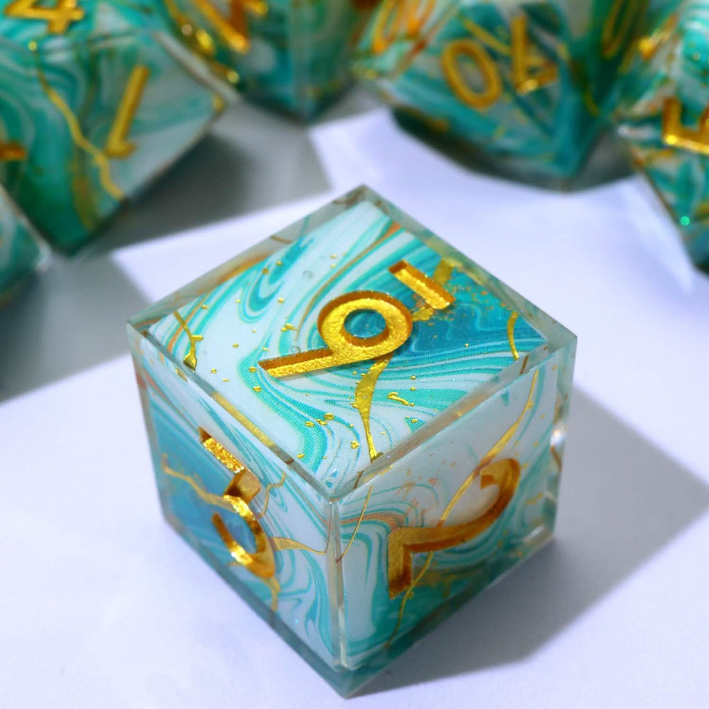 Wavesinger | Sharp Edge Dice | Resin | 7 Piece Set