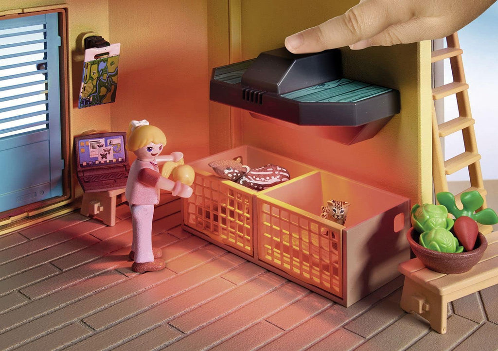 Playmobil Wiltopia Animal Clinic Research Base 71007 | Jungle Playset