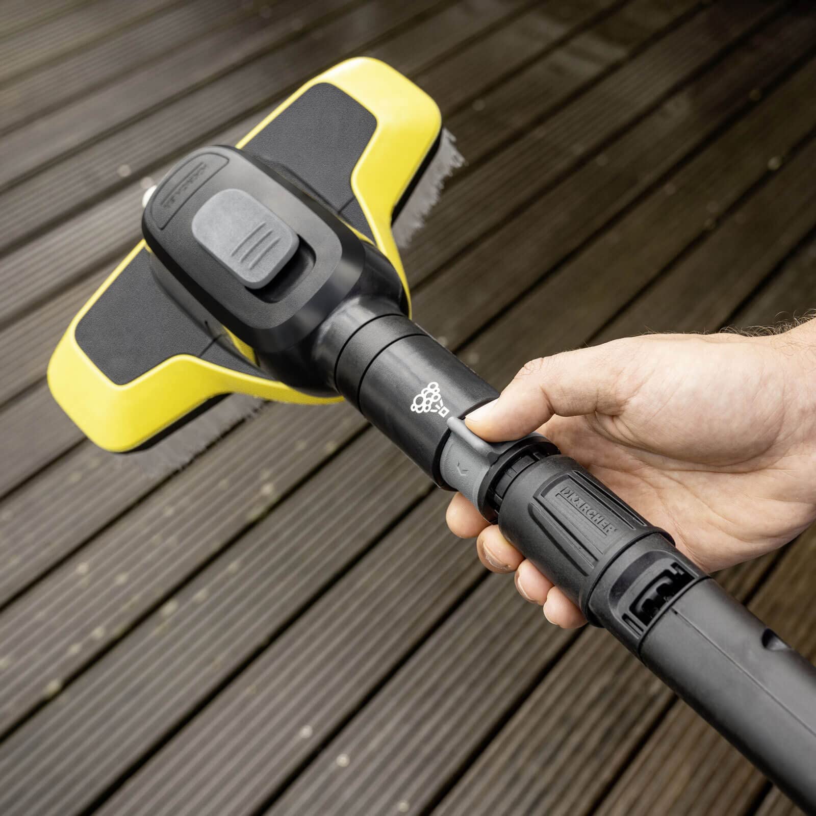 Kärcher WB 7 Plus 3-in-1 Wash Brush | Foam Jet & High-Pressure Nozzle