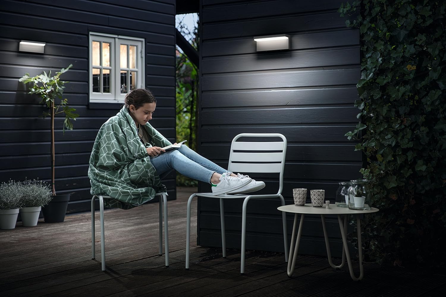 Philips MyGarden LED Outdoor Wall Light – Anthracite Aluminium IP44