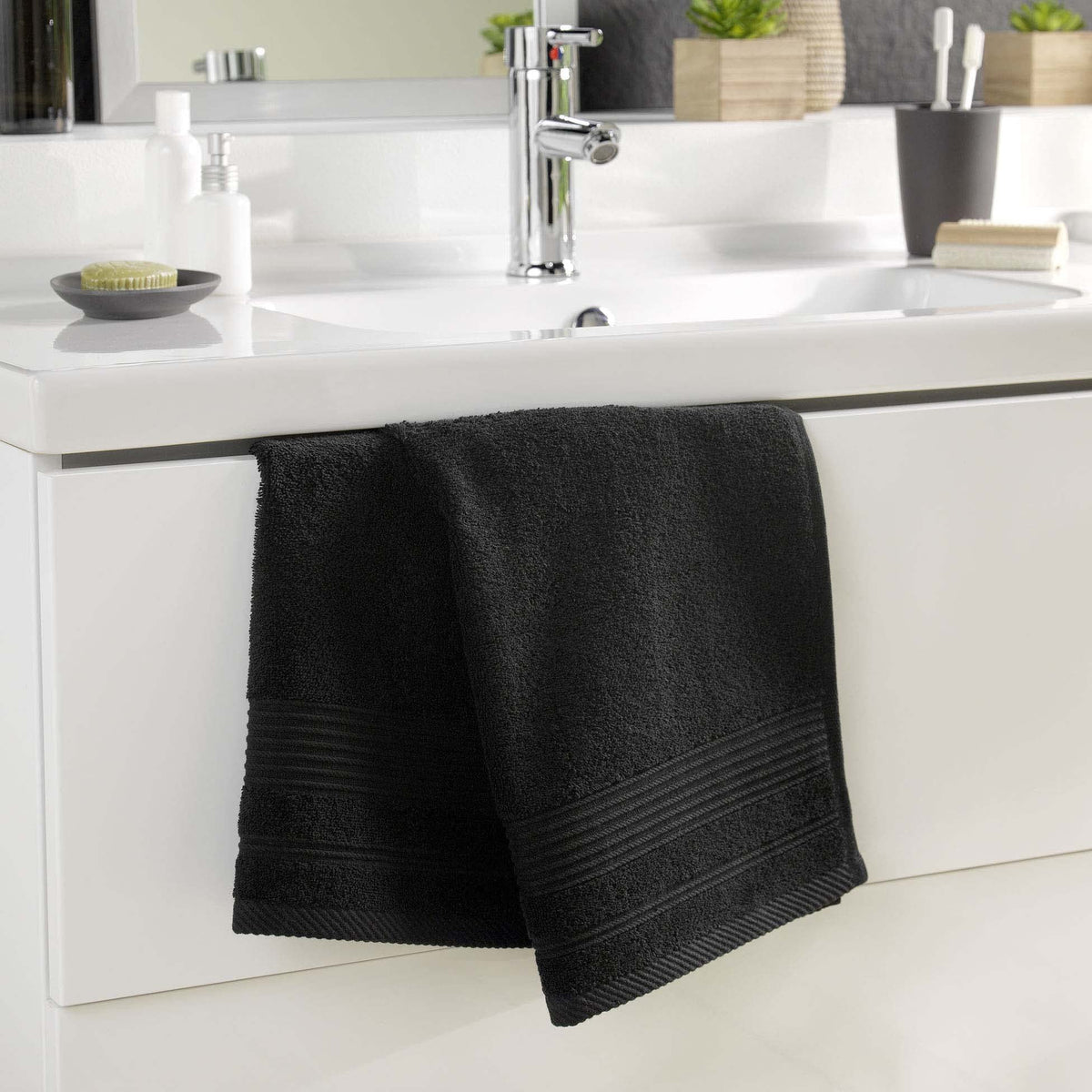 Douceur d'Intérieur, Tendresse Hand Towel 50 x 90 cm Black Sponge Plain - image 2