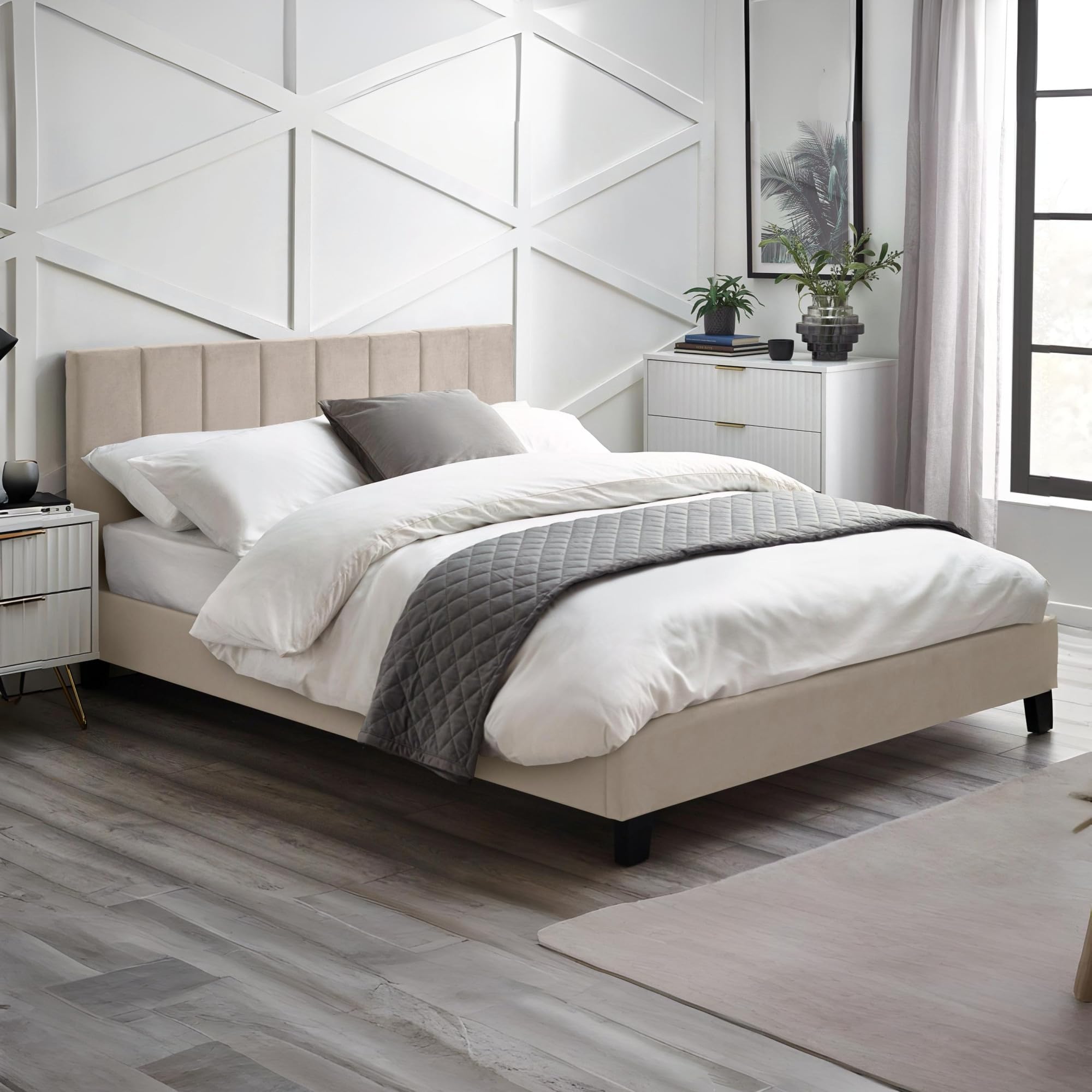 Julian Bowen Rosa King Bed – Cream Velvet Upholstered Frame