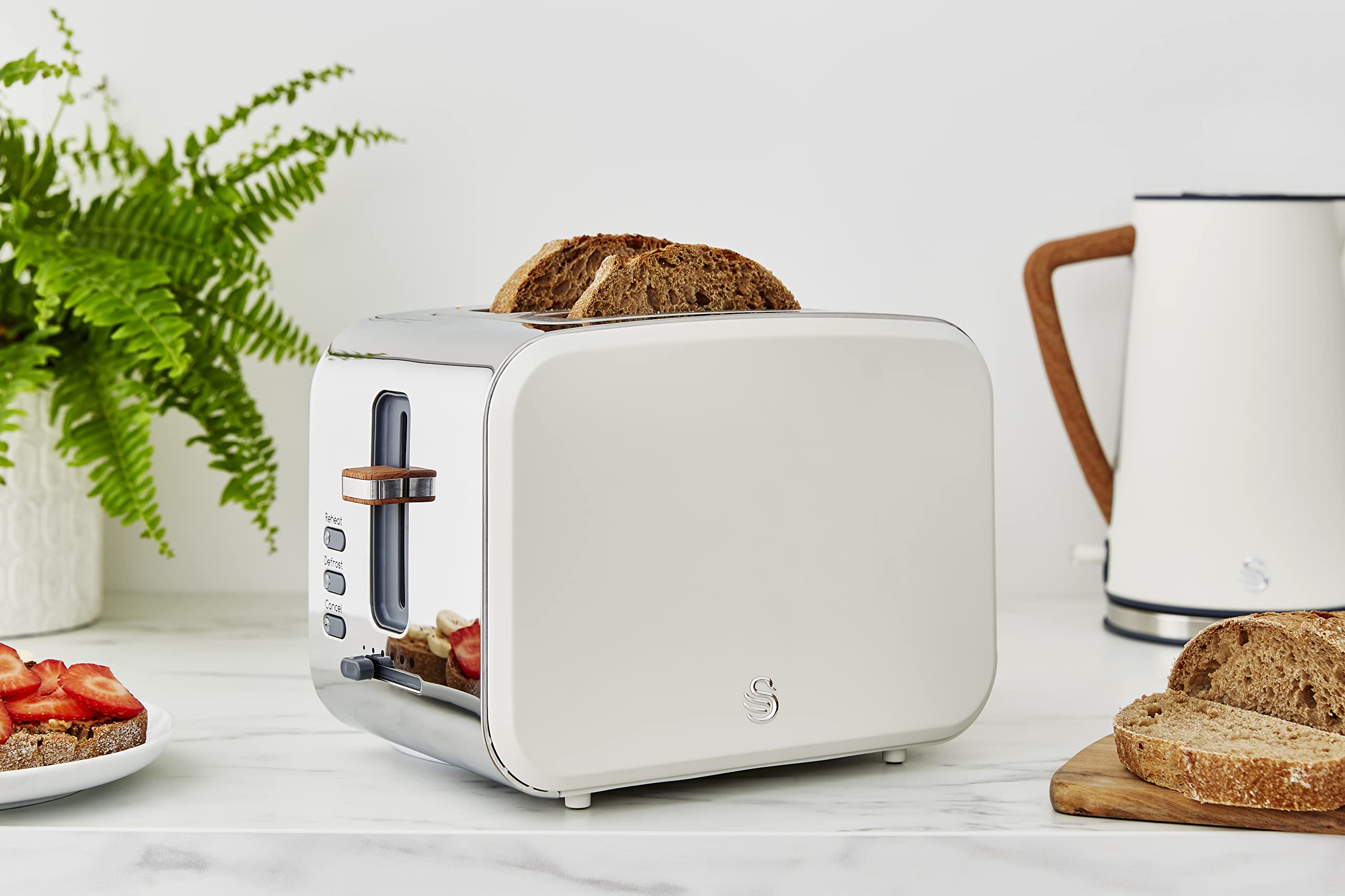 Swan Nordic 2-Slice Toaster | 900W White Toaster with 6 Browning Levels