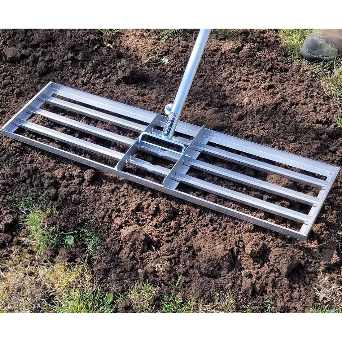 BMS 38" Stainless Steel Lawn Levelawn Lute | Heavy-Duty Aluminium Handle