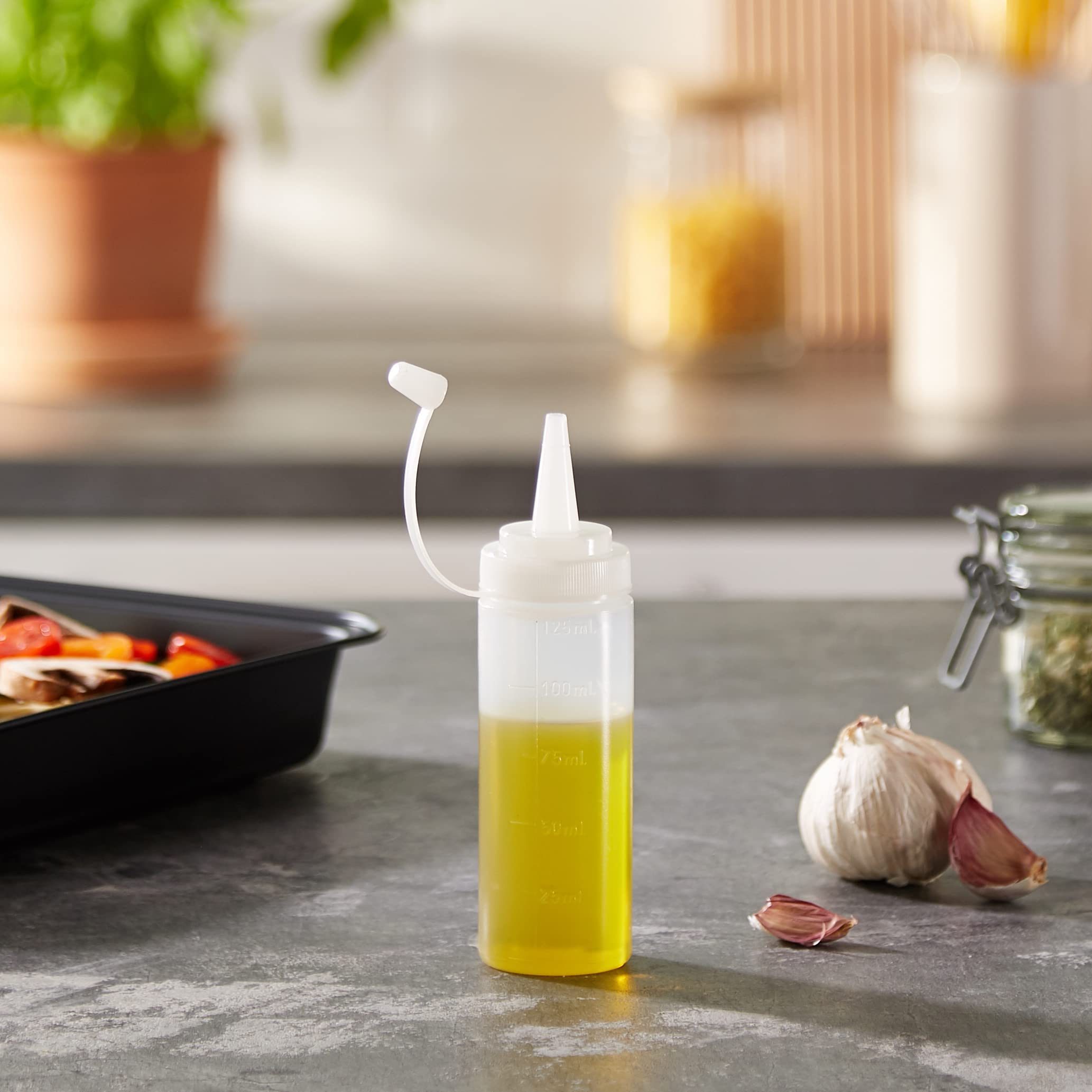 Ibili Plastic Squeeze Bottle 125ml | White Sauce & Dressing Dispenser