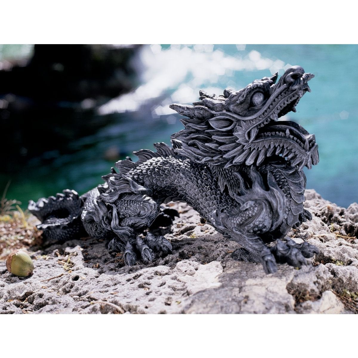 Design Toscano Asian Dragon Statue – Greystone Resin Garden Decor