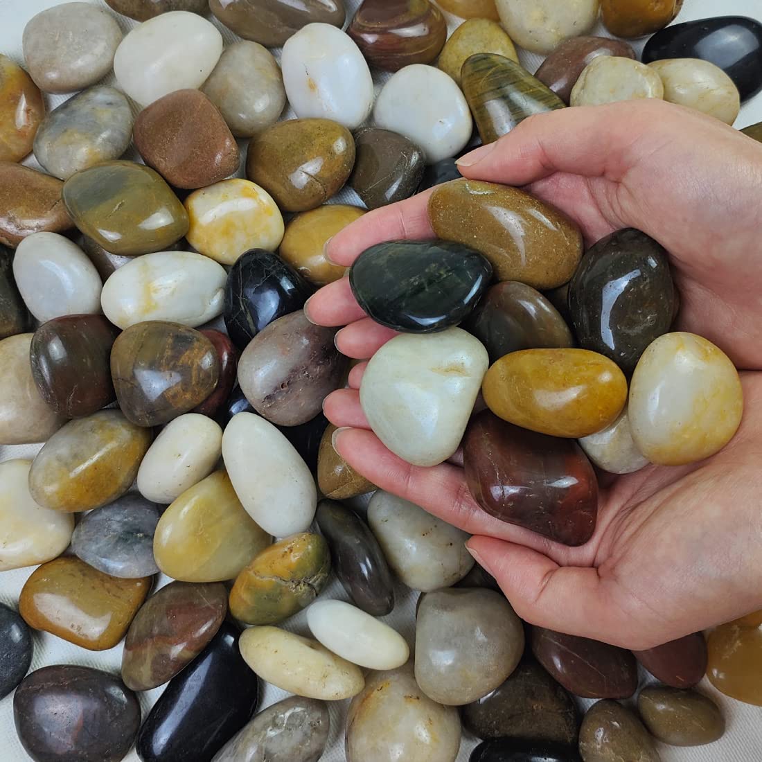 FANTIAN 9.1kg Polished Garden Pebbles – 30-50mm Decorative River Stones
