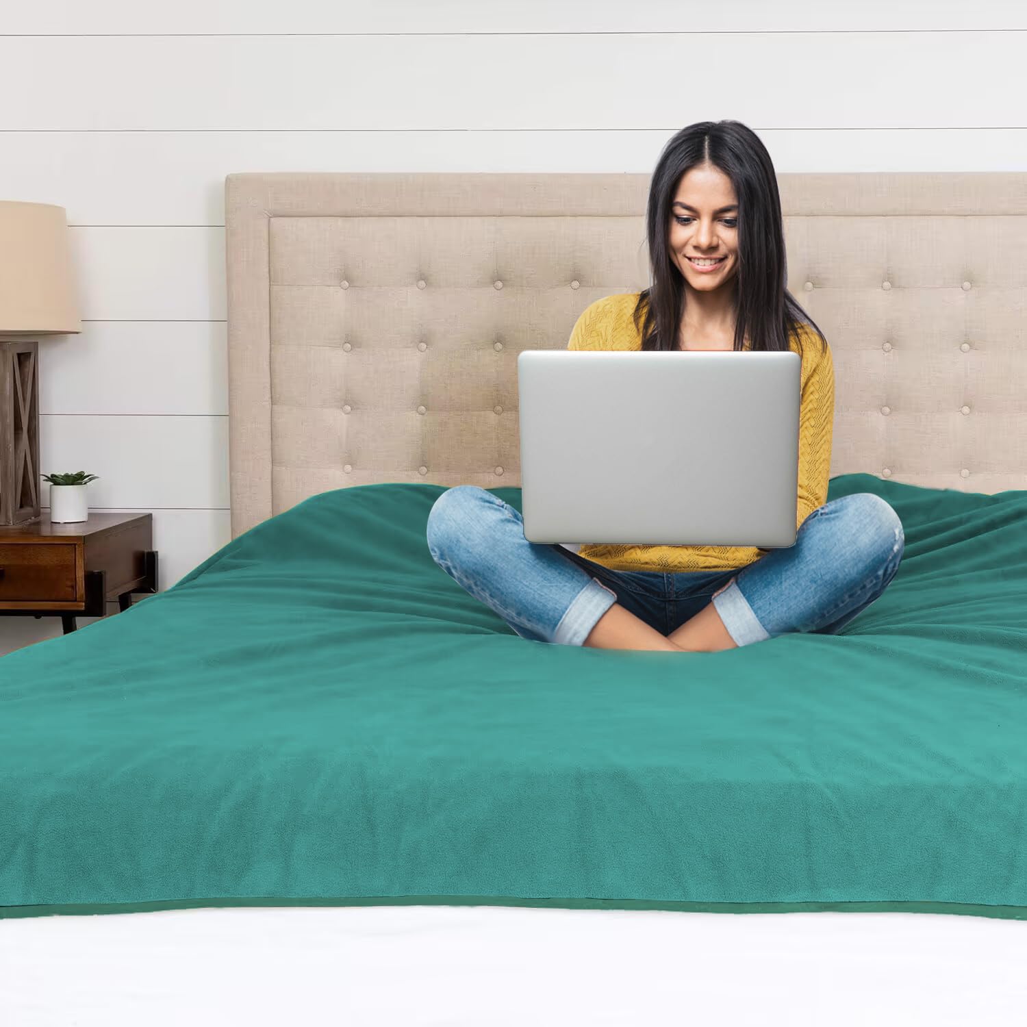 YISURE Waterproof Intimacy Blanket – Leakproof Flannel Bed Cover, 80x60 Green