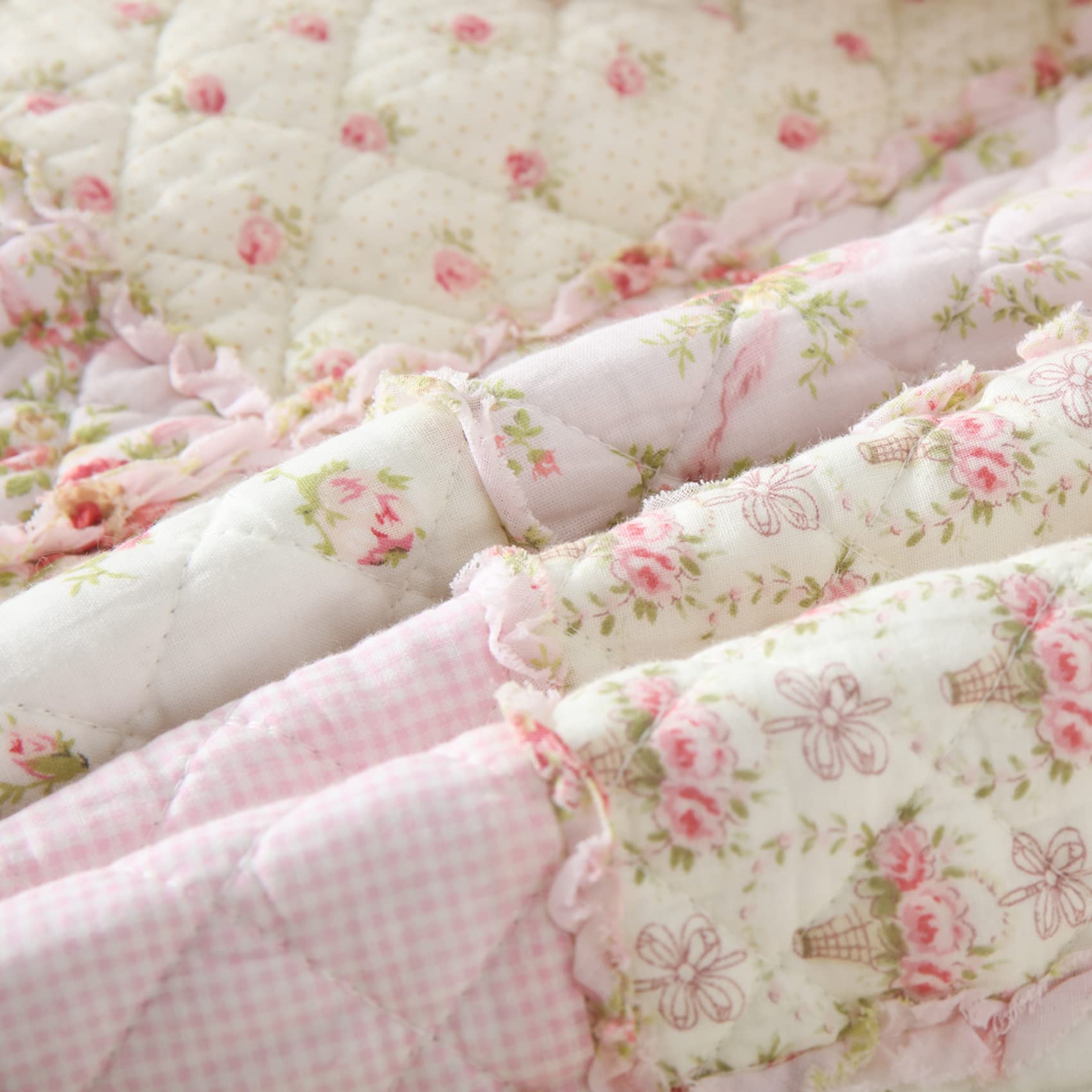 Qucover Pink Floral Patchwork Quilt – 100% Cotton Single Bedspread 150x200cm