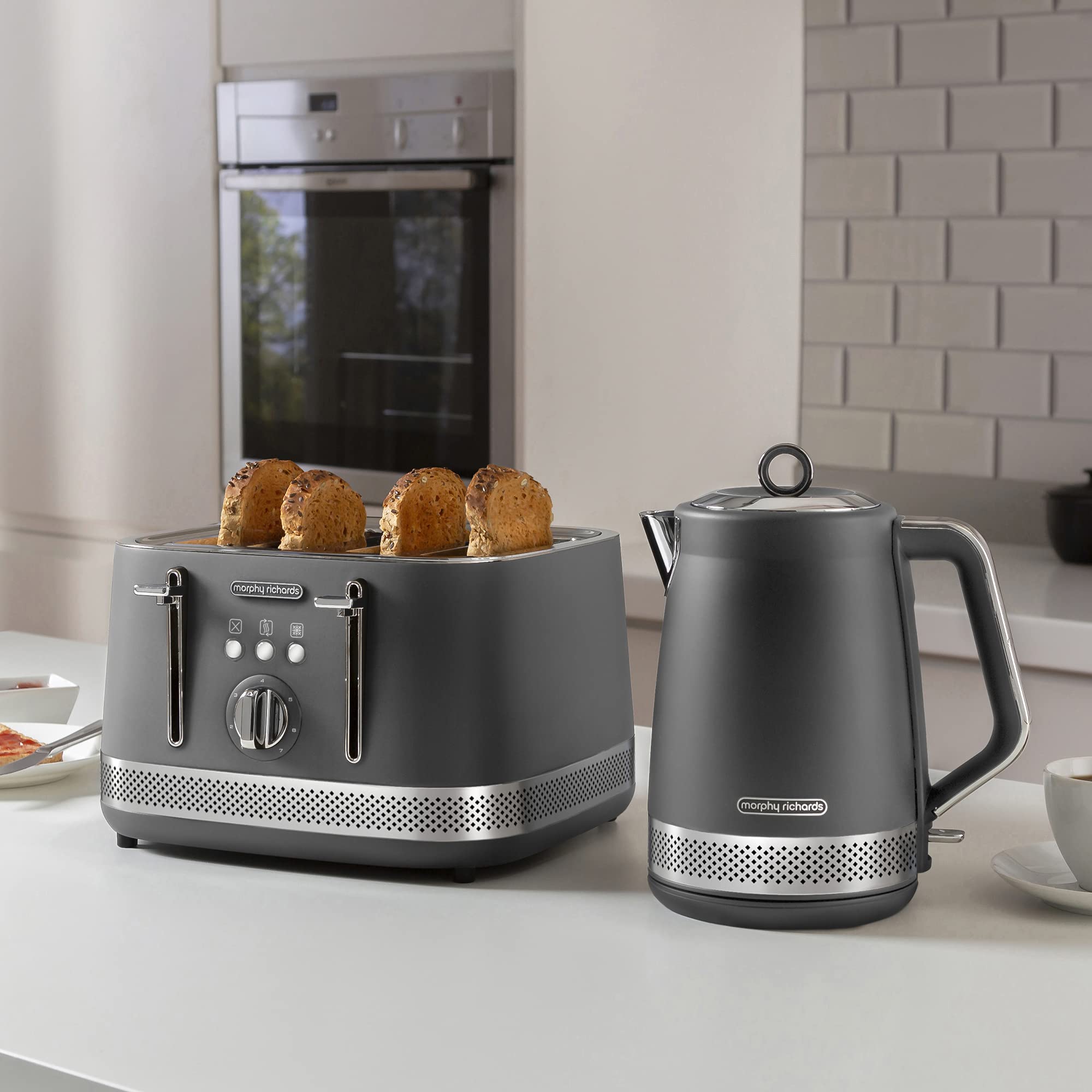 Morphy Richards Illumination 4 Slice Toaster | Black, 7 Settings