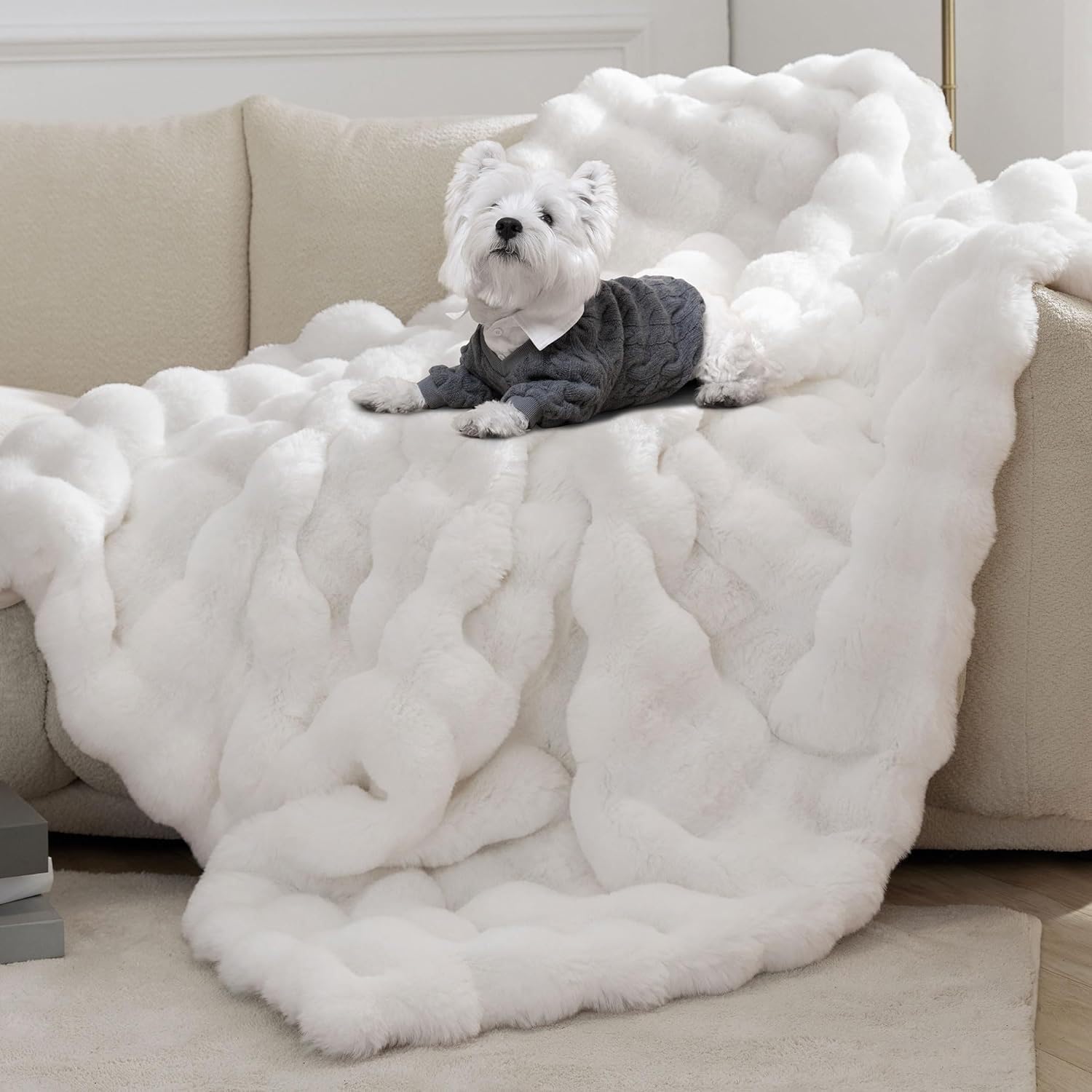 Jolof Store Faux Rabbit Fur Bubble Throw Blanket - White, 130x160cm