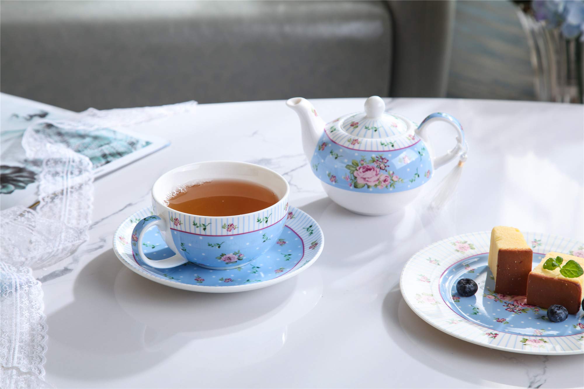 London Boutique Vintage Porcelain Tea Cup and Saucer Set - 4 Piece Rose Blue