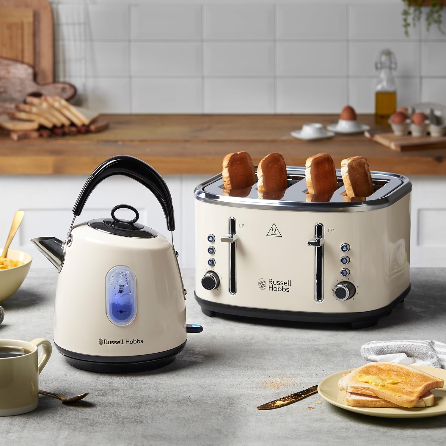 Russell Hobbs Stylevia 4 Slice Toaster – Cream Stainless Steel