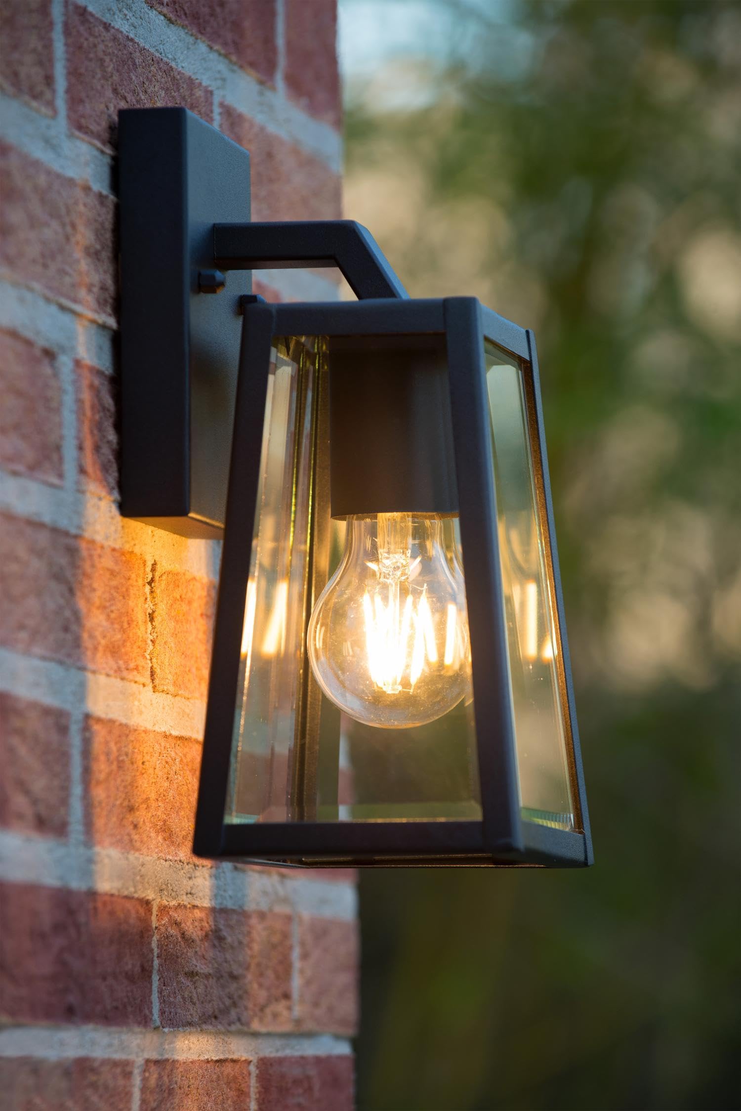 Lucide Matslot Outdoor Wall Light – Rustic Black Metal Lantern IP23