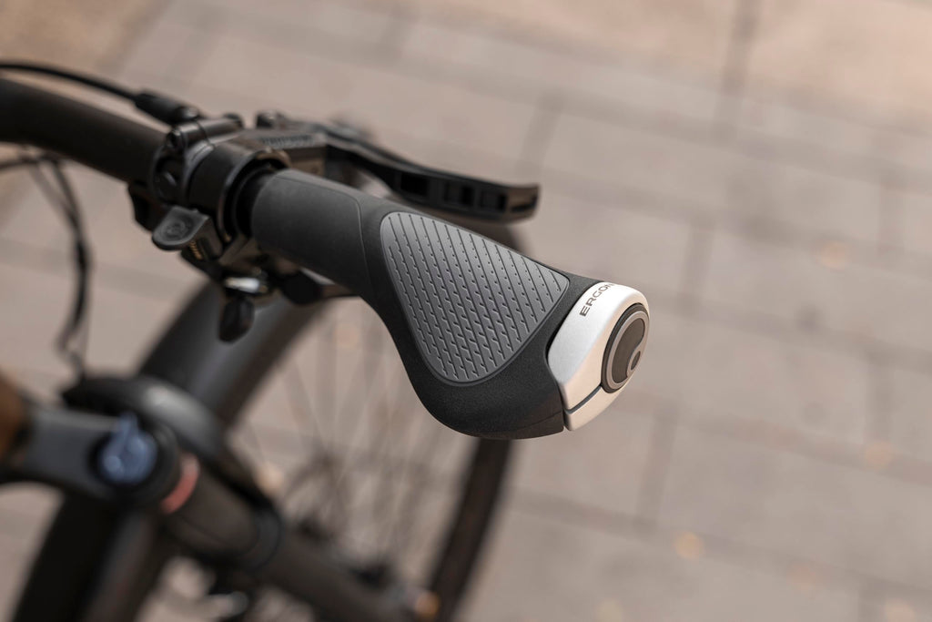 Ergon GP1 Evo Ergonomic Handlebar Grips – Black, Small Size