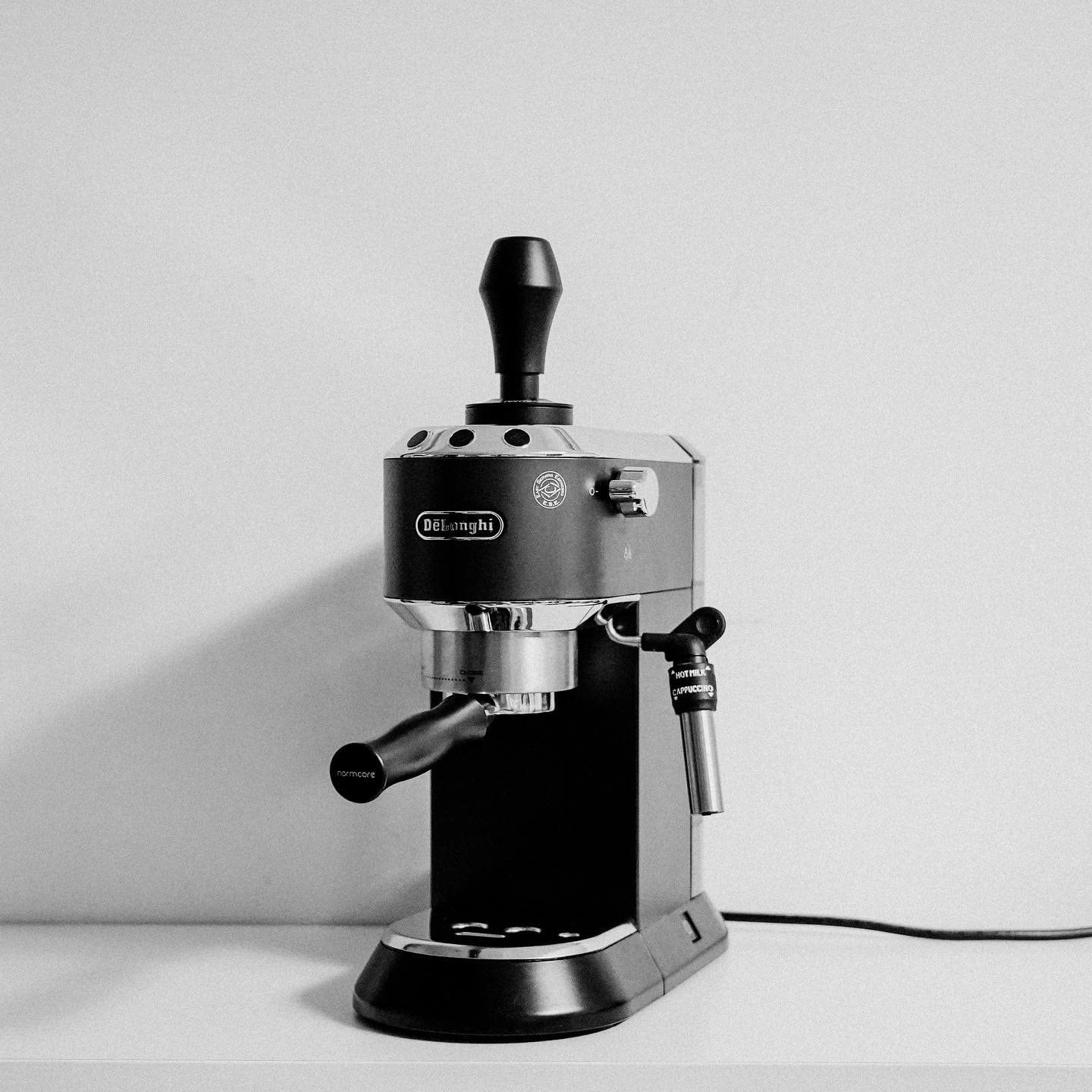 Normcore 51mm Spring-Loaded Espresso Tamper with Stand - V4 Calibrated