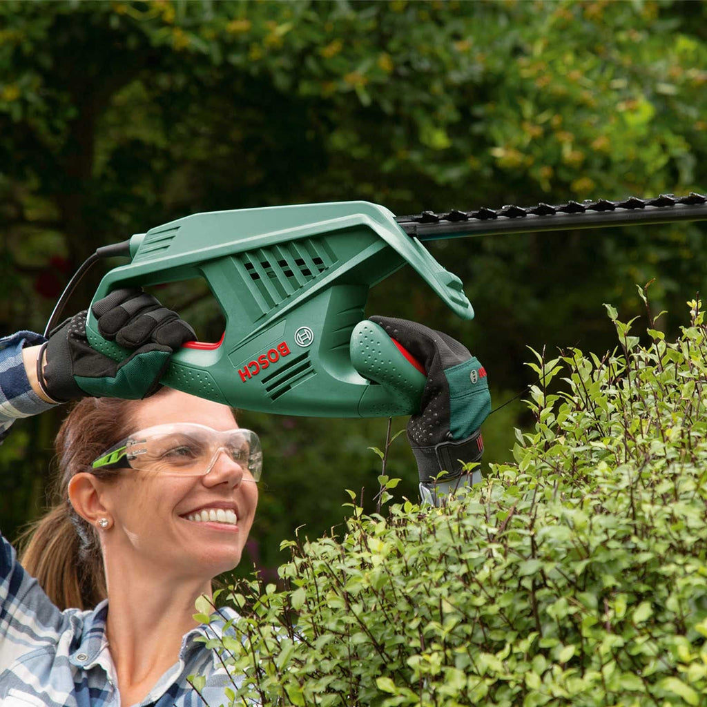 Bosch EasyHedgeCut 45 Electric Hedge Cutter – 420W, 45cm Blade