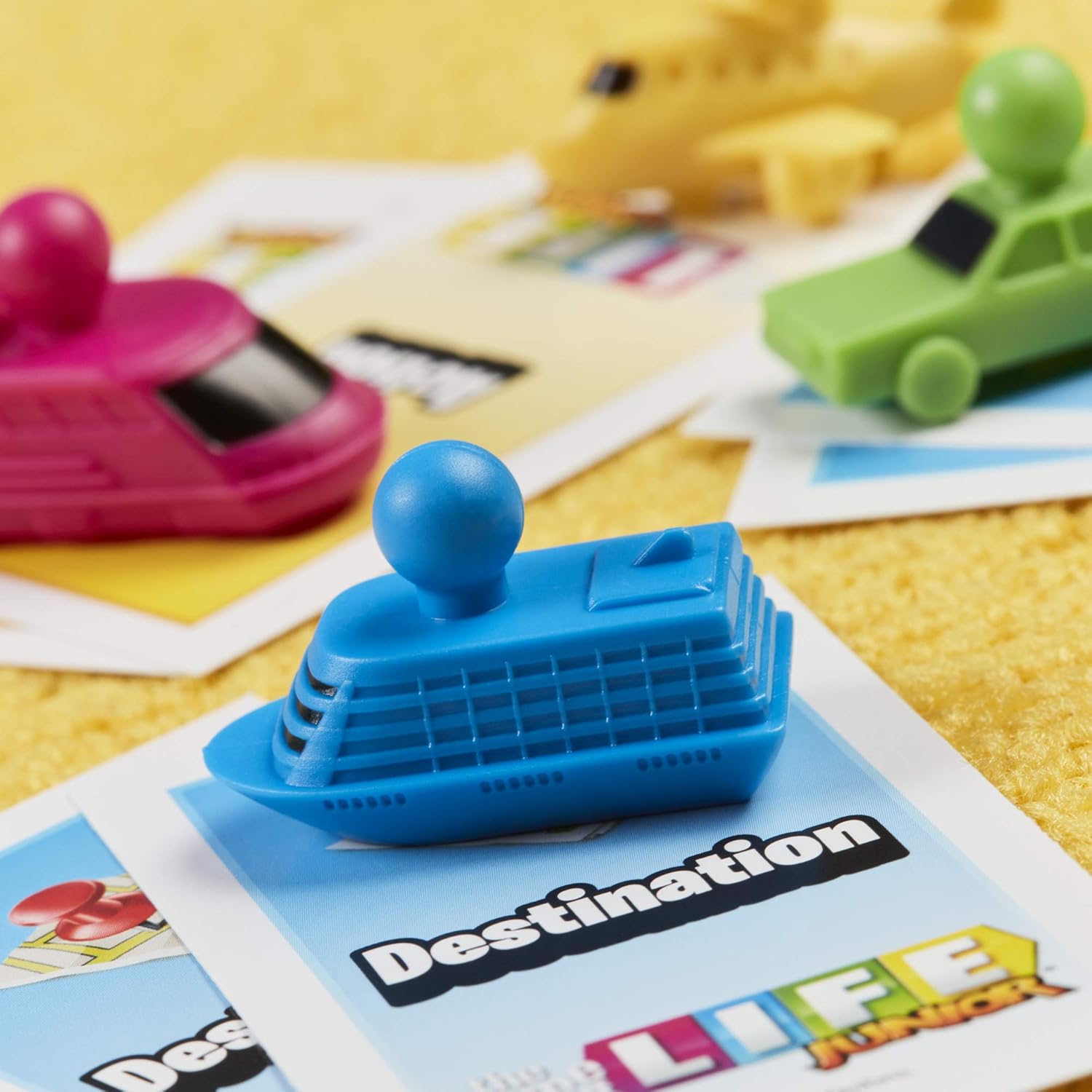 Hasbro The Game of Life Junior Board Game – Kids Family Vacation Edition