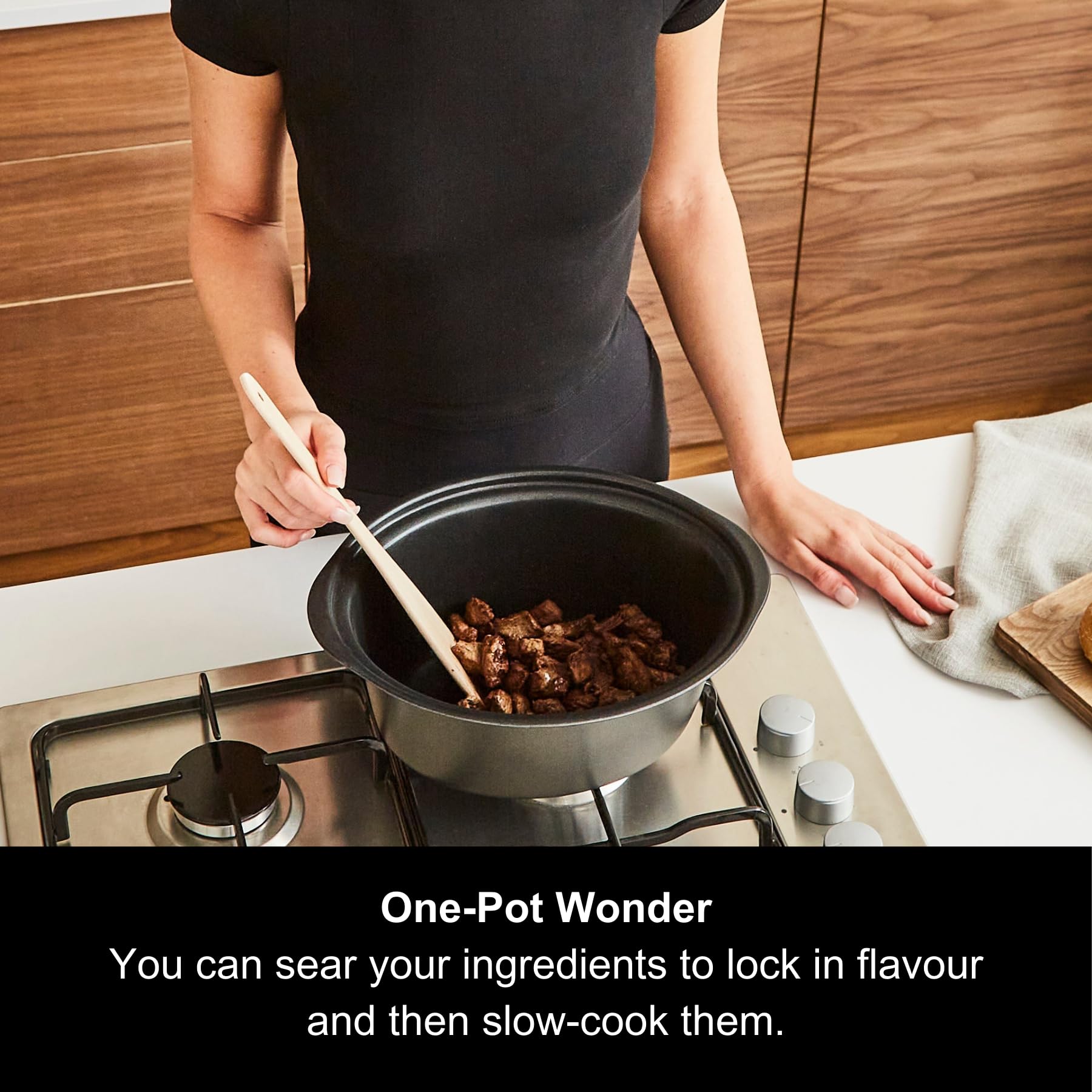 Morphy Richards Sear and Stew Slow Cooker - 3.5L Black & Rose Gold