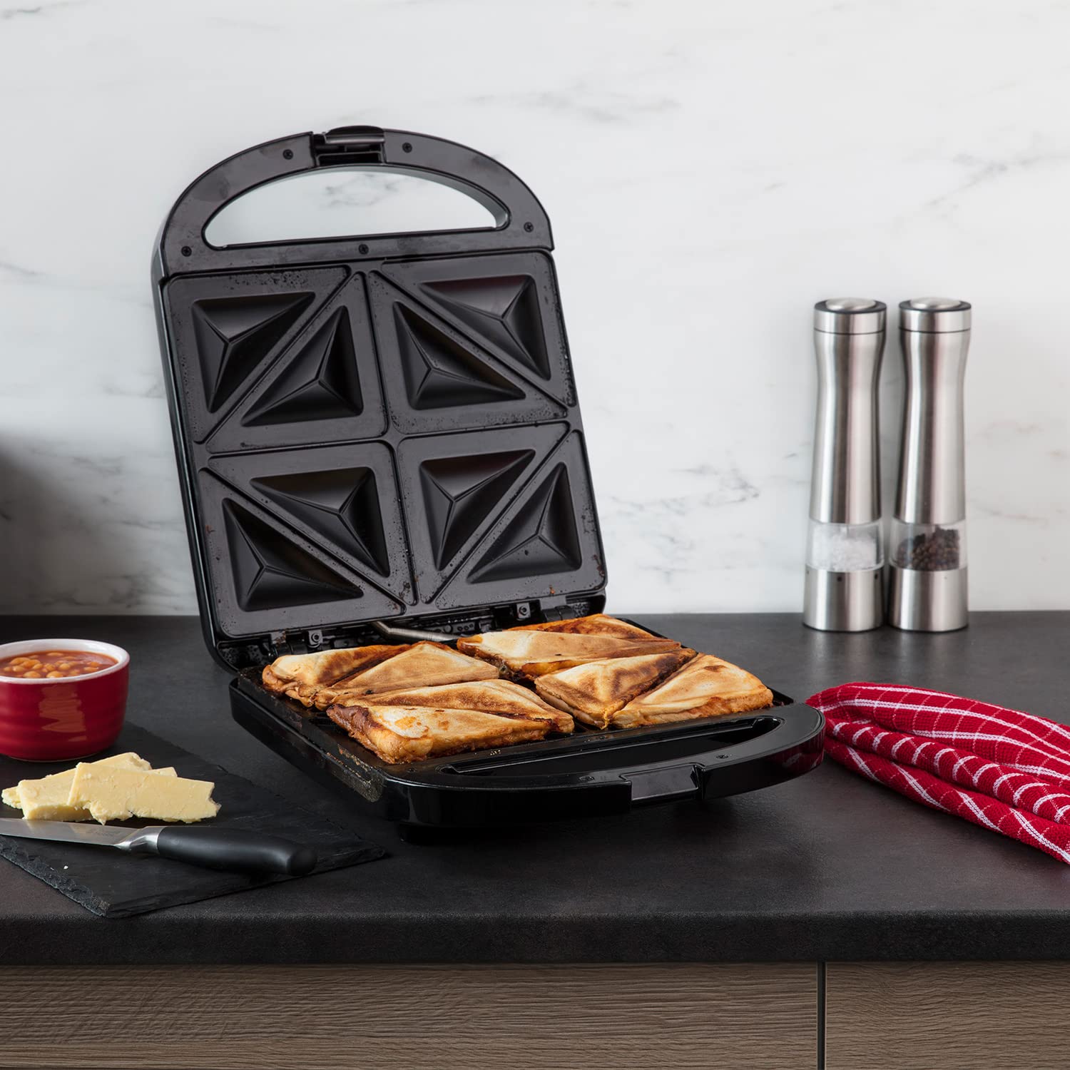 Russell Hobbs 4-Slice Deep Fill Sandwich Toaster | Non-Stick 1520W