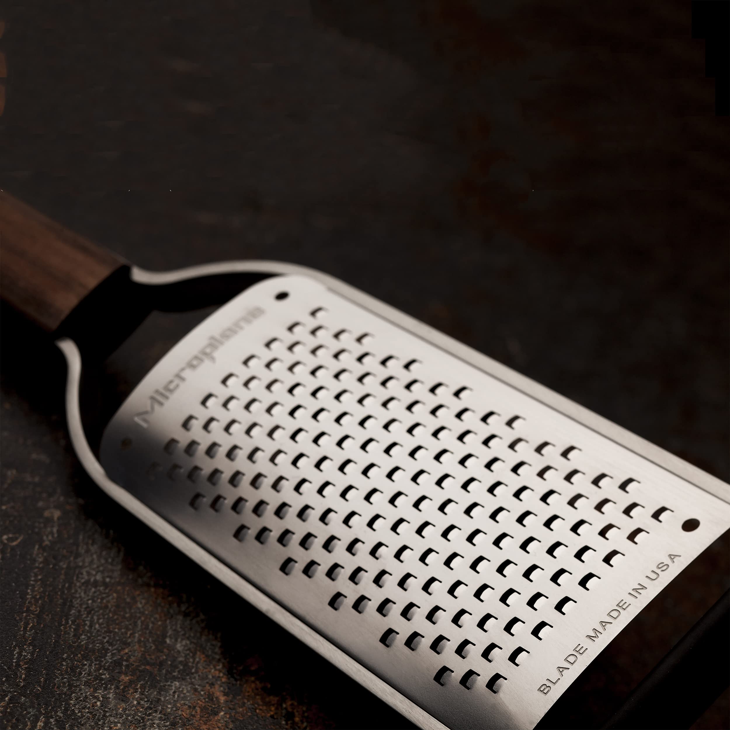 Microplane Coarse Kitchen Grater | Walnut Wood Handle & Stainless Steel