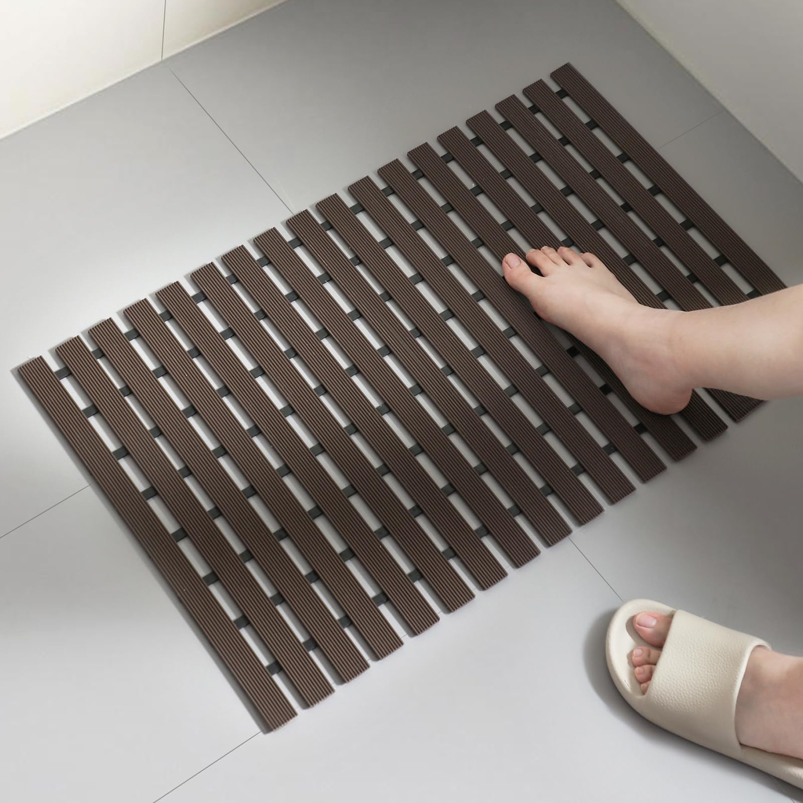 SHIMOYAMA Non-Slip Shower Mat – Quick Drain PVC Bathtub Mat, 67x43cm