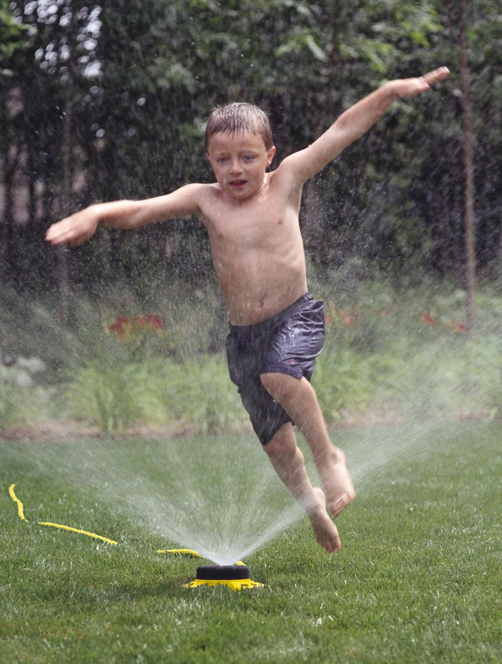 Dramm ColorStorm 9-Pattern Turret Sprinkler | Heavy-Duty Metal Base, Red